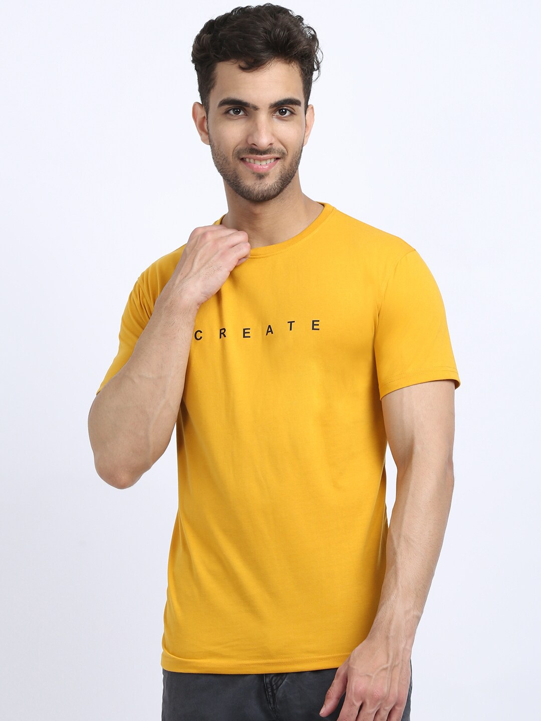 

HOUSE OF VEDAS Typography Printed Short Sleeves T-shirt, Yellow