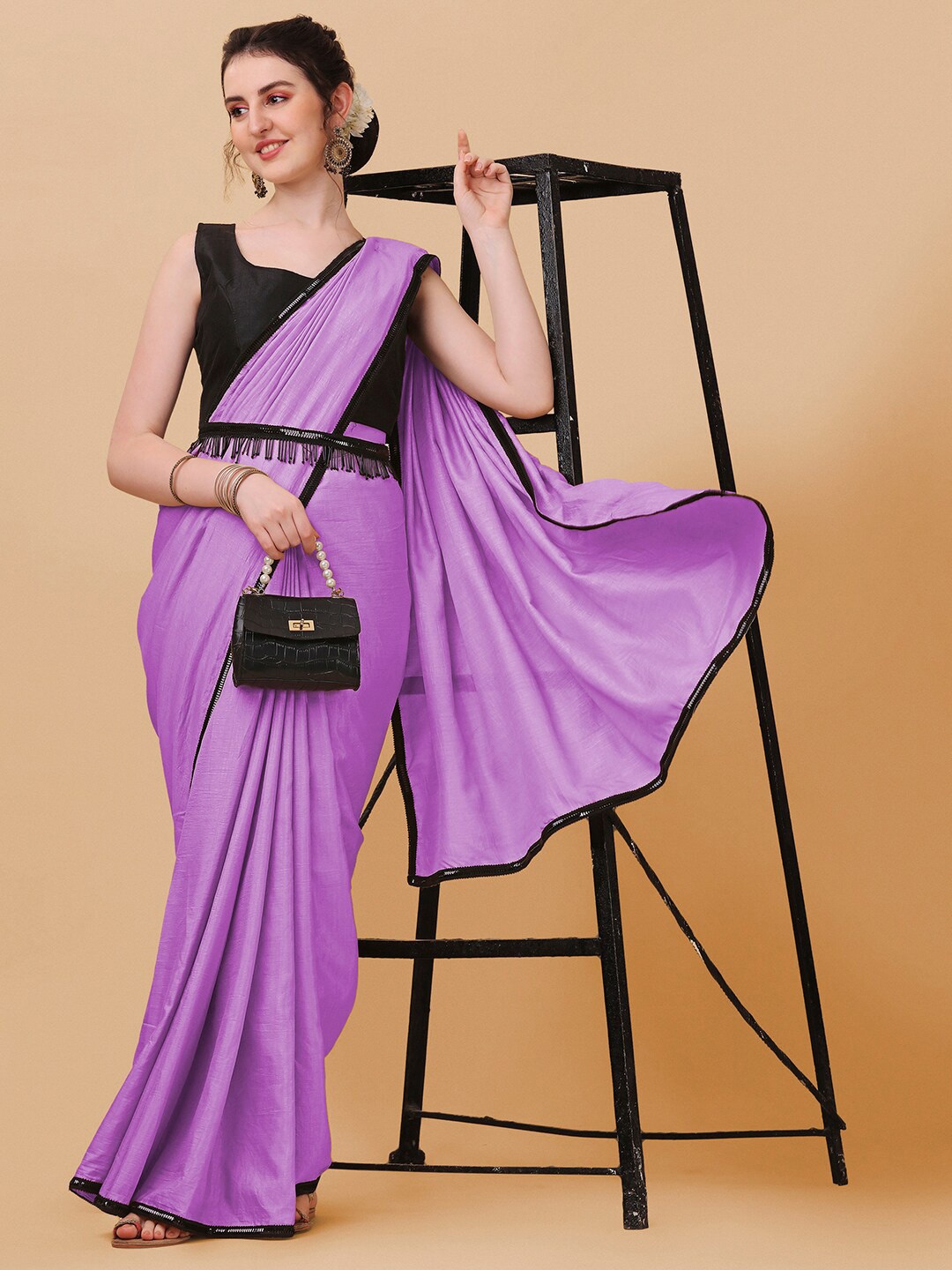 

FORKEY Beads and Stones Belted Jamdani Saree, Violet