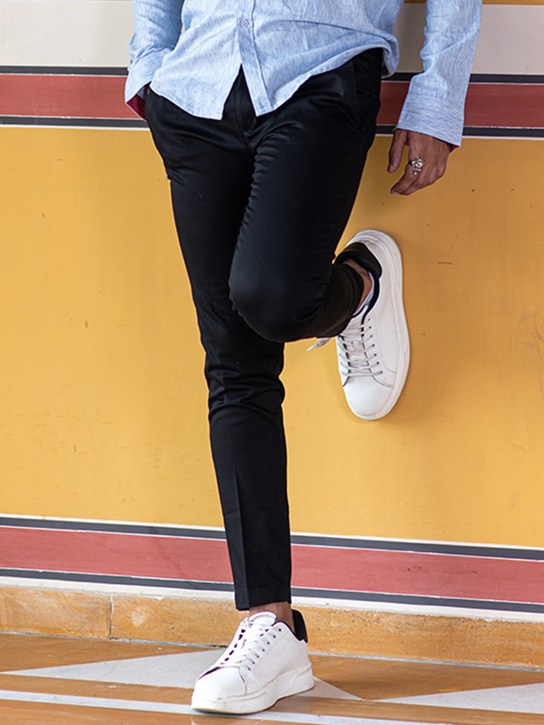 

Tistabene Smart Slim Fit Mid-Rise Cotton Regular Trousers, Black