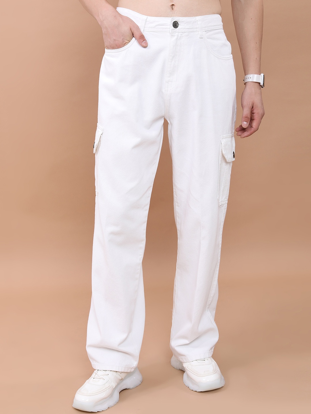 

HIGHLANDER Men Mid Rise Clean Look Wide Leg Jeans, White