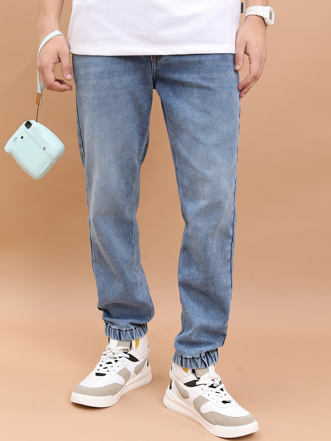 

HIGHLANDER Men Blue Jogger Clean Look Light Fade Stretchable Jeans
