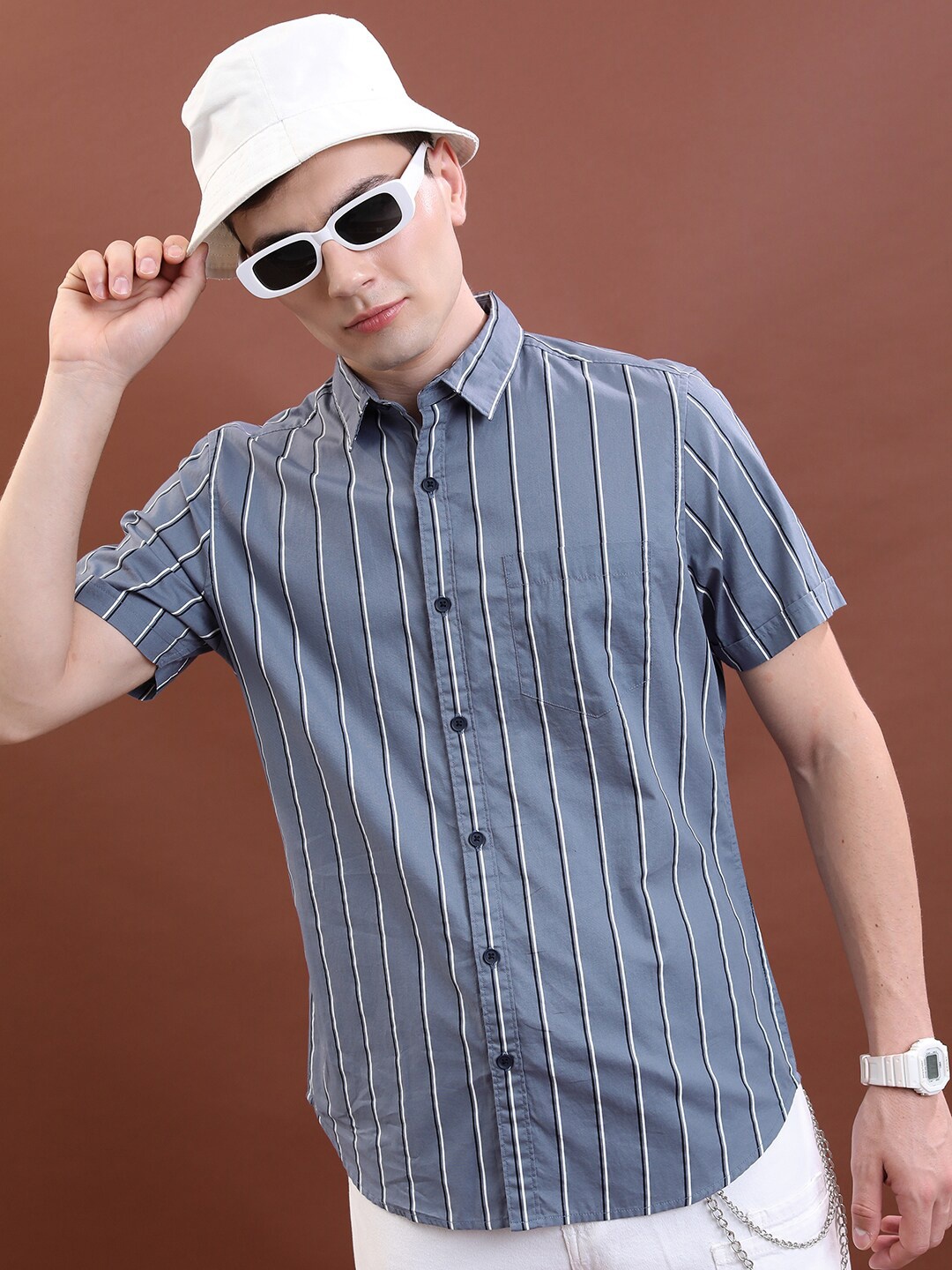 

HIGHLANDER Blue Slim Fit Vertical Striped Spread Collar Cotton Casual Shirt