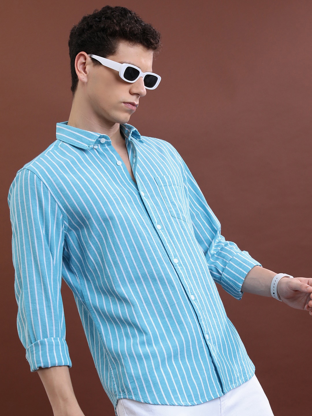 

HIGHLANDER Slim Fit Vertical Striped Casual Shirt, Blue