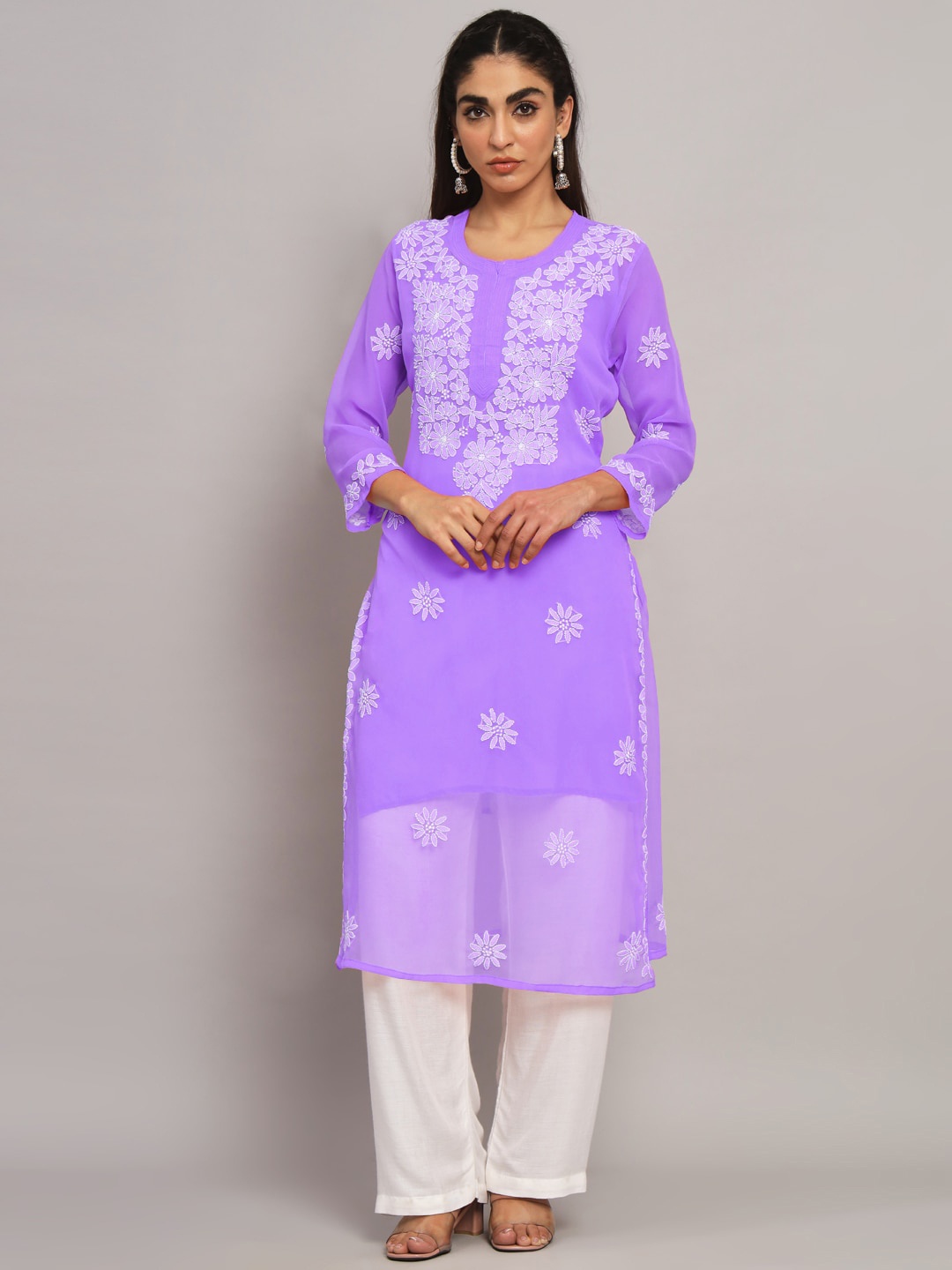 

PARAMOUNT CHIKAN Floral Embroidered Chikankari Georgette Kurta, Lavender