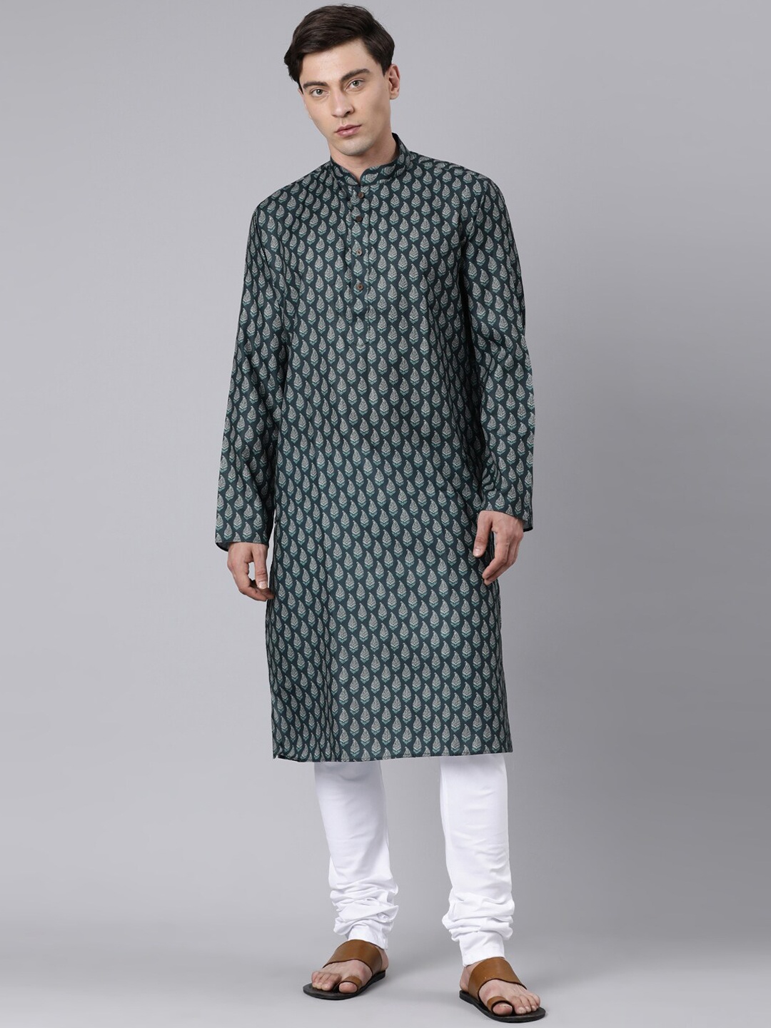 

Rishika Ethnic Motifs Woven Design Pure Cotton Kurta with Pyjamas, Green