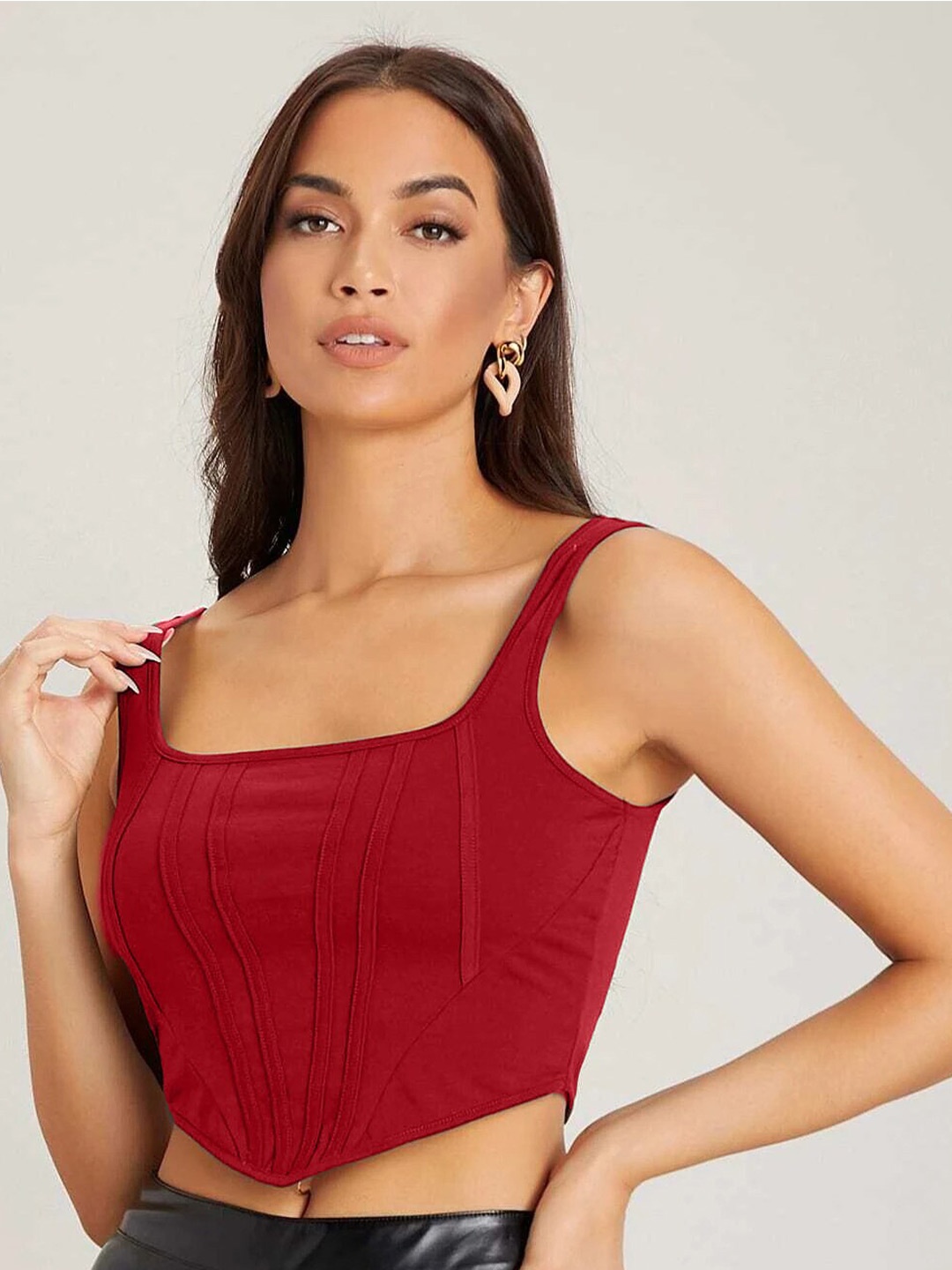 

ELYRAA Sleeveless Fitted Crop Top, Red