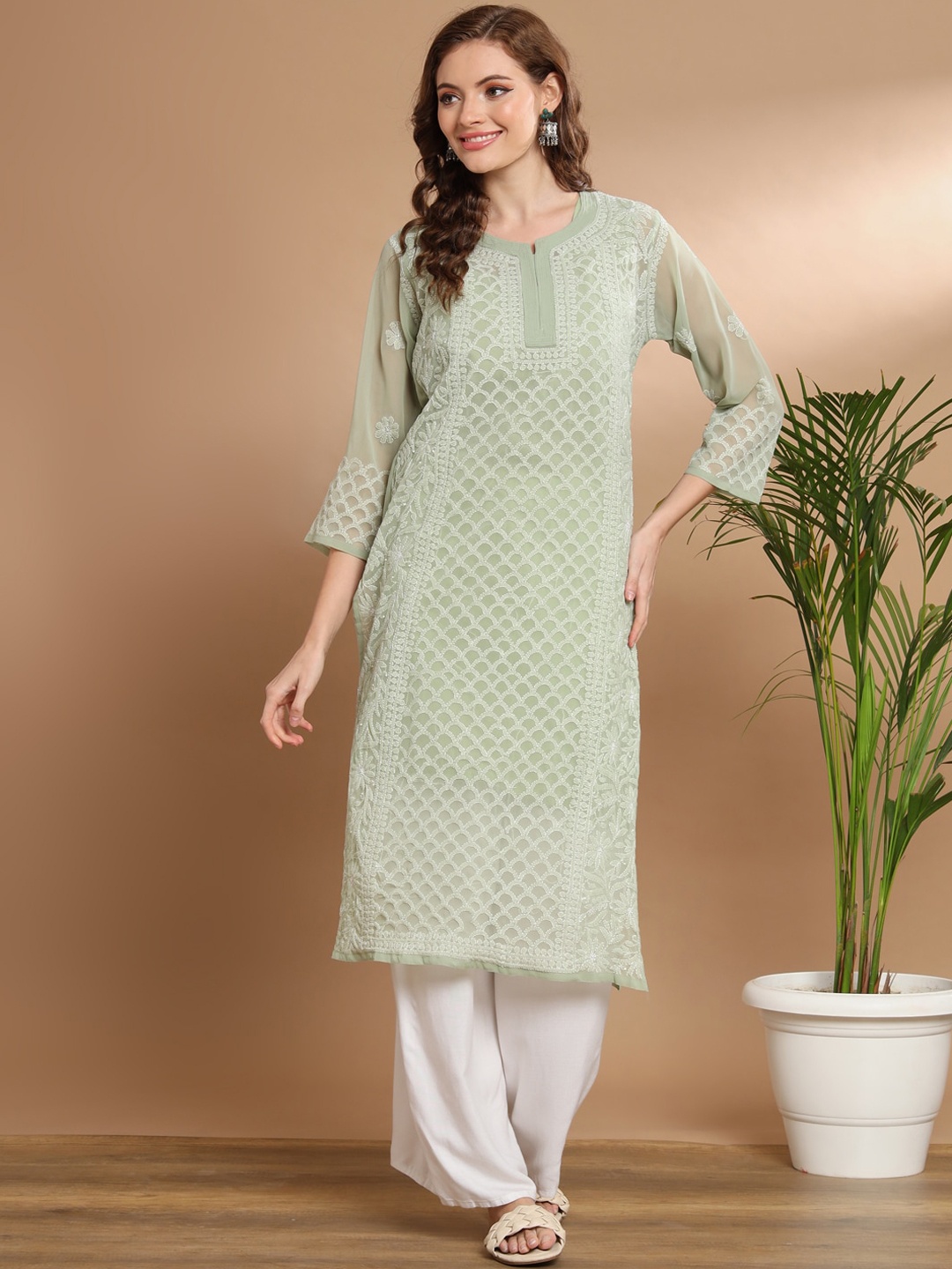 

Ethnava Ethnic Motifs Embroidered Chikankari Straight Kurta, Green