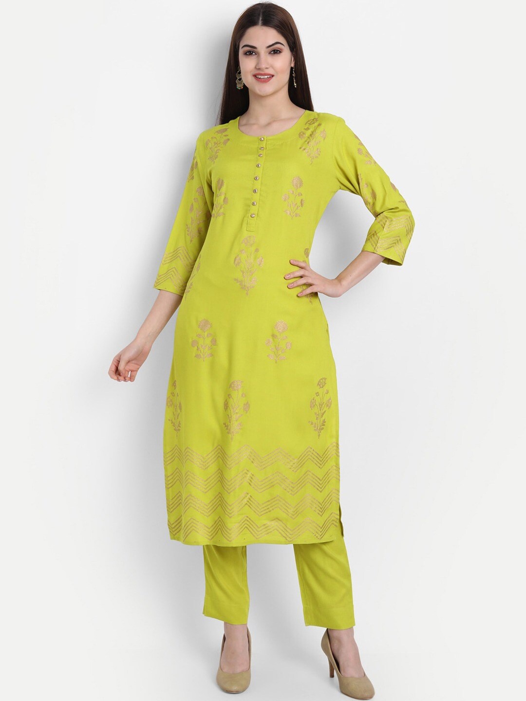 

SUTI Floral Printed Regular Kurta With Trousers, Green