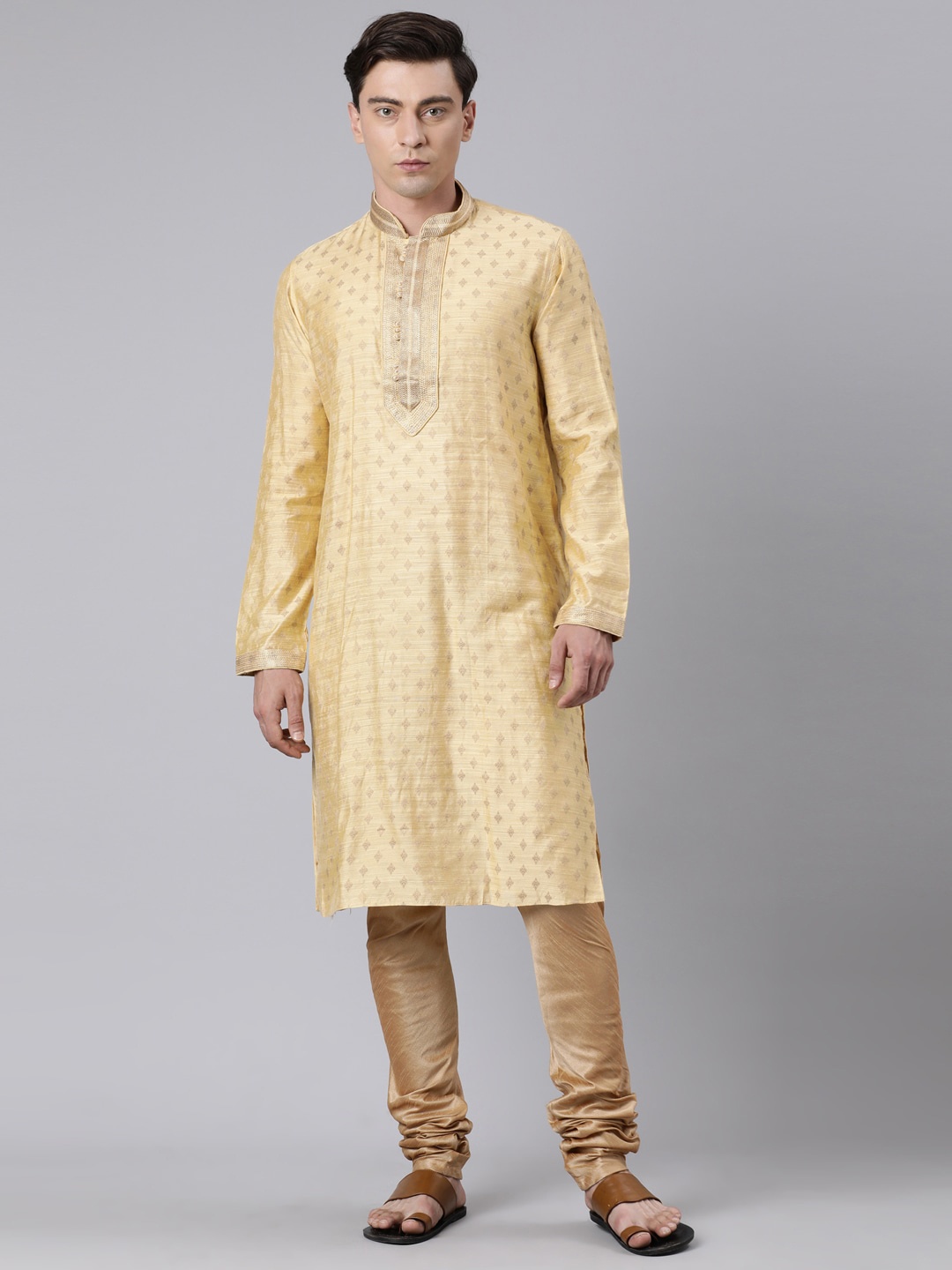 

Rishika Woven Design Mandarin Collar Straight Kurta, Gold
