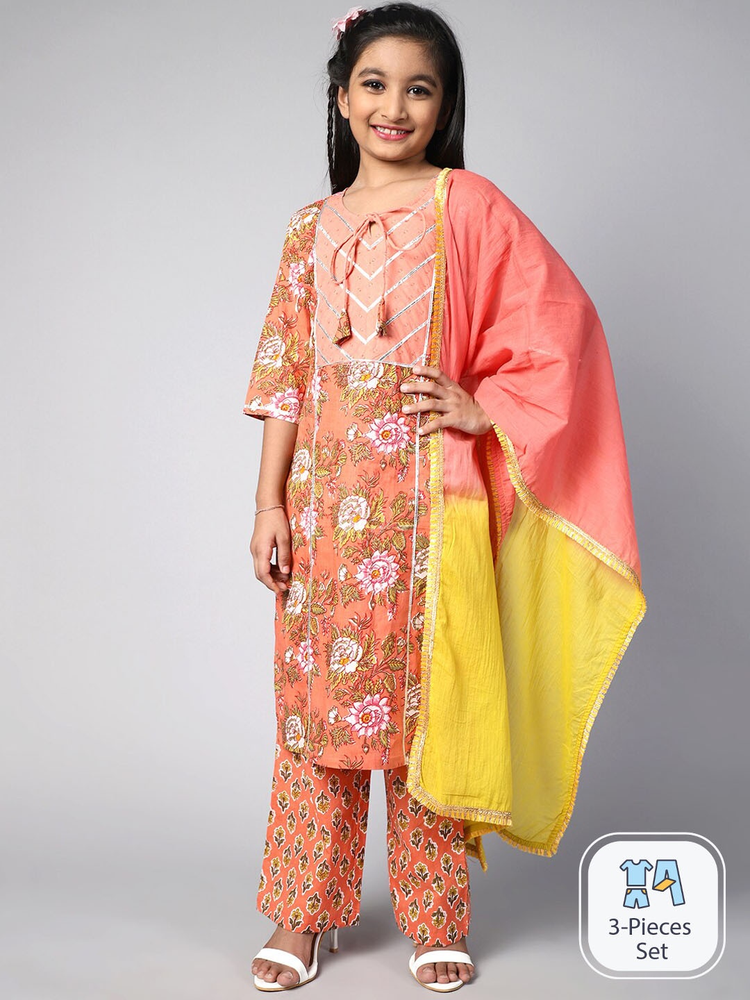 

Aks Kids Girls Floral Printed Kurta & Trousers With Dupatta, Peach