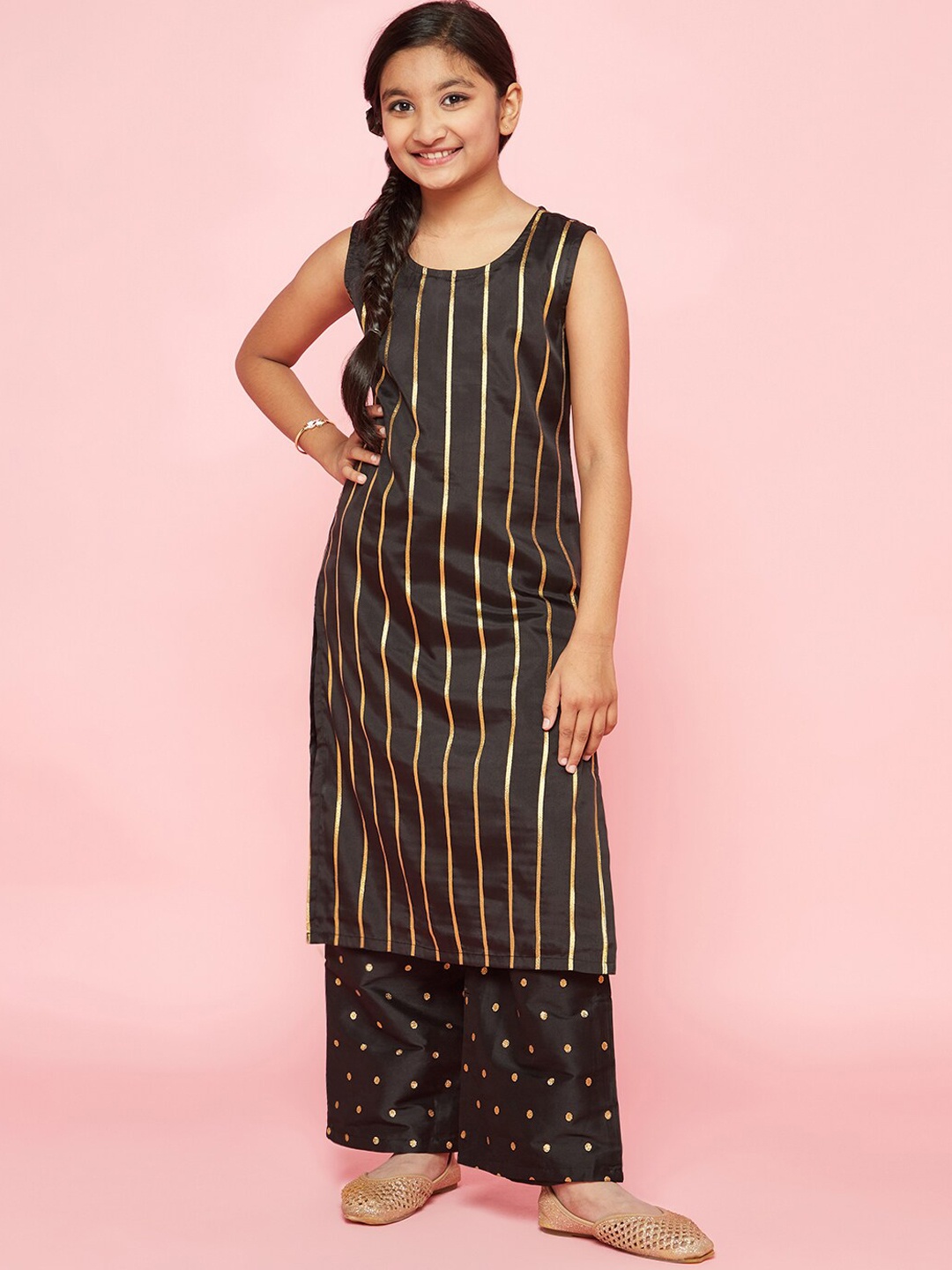 

Aks Kids Girls Striped Kurta with Palazzos, Black