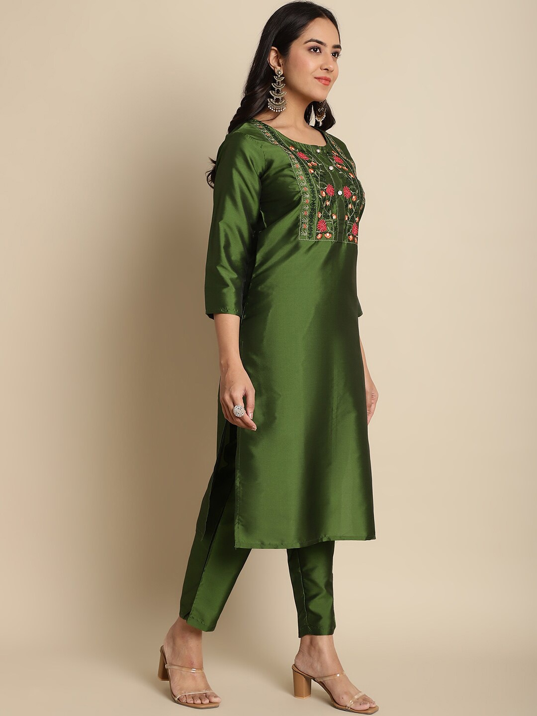 

Anouk Thread Work Detailed Straight Kurta with Trousers, Green