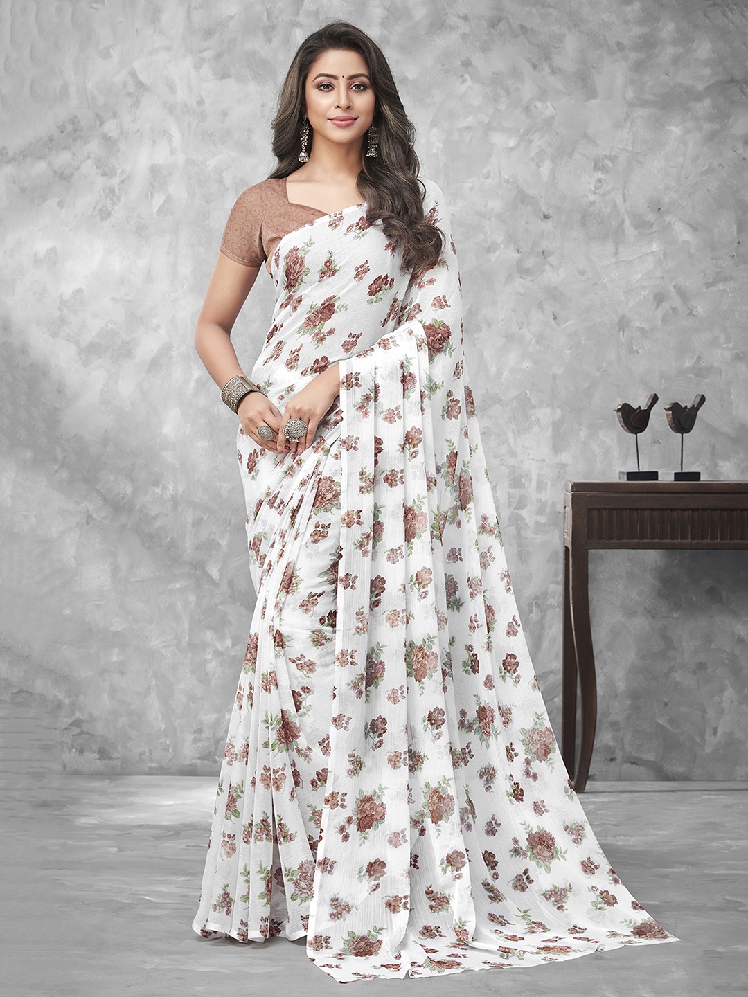 

Mitera Floral Printed Saree, Brown
