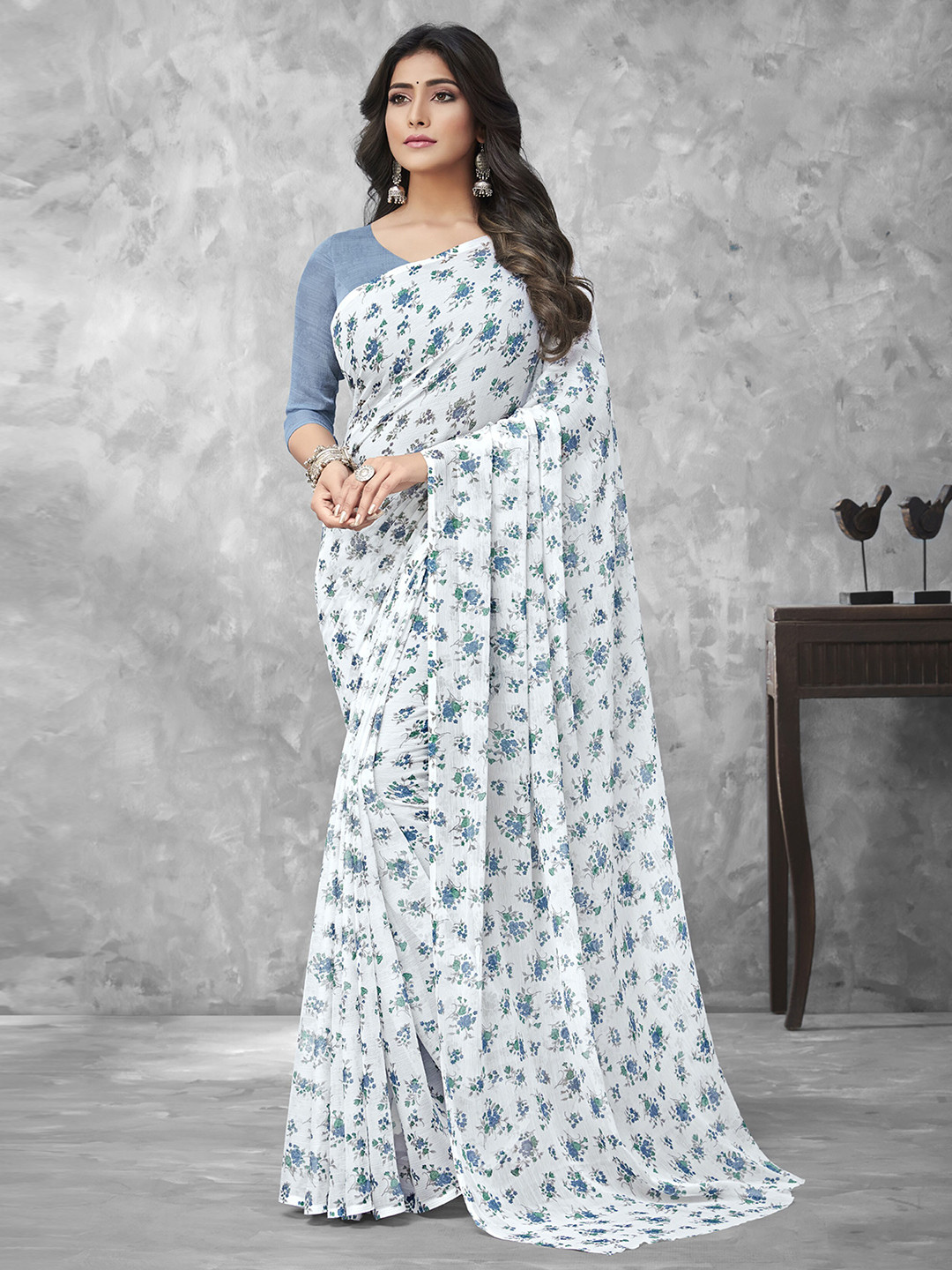 

Mitera Floral Printed Poly Chiffon Saree, White