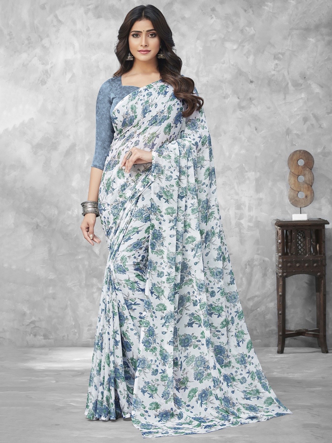 

Mitera Blue Floral Printed Saree