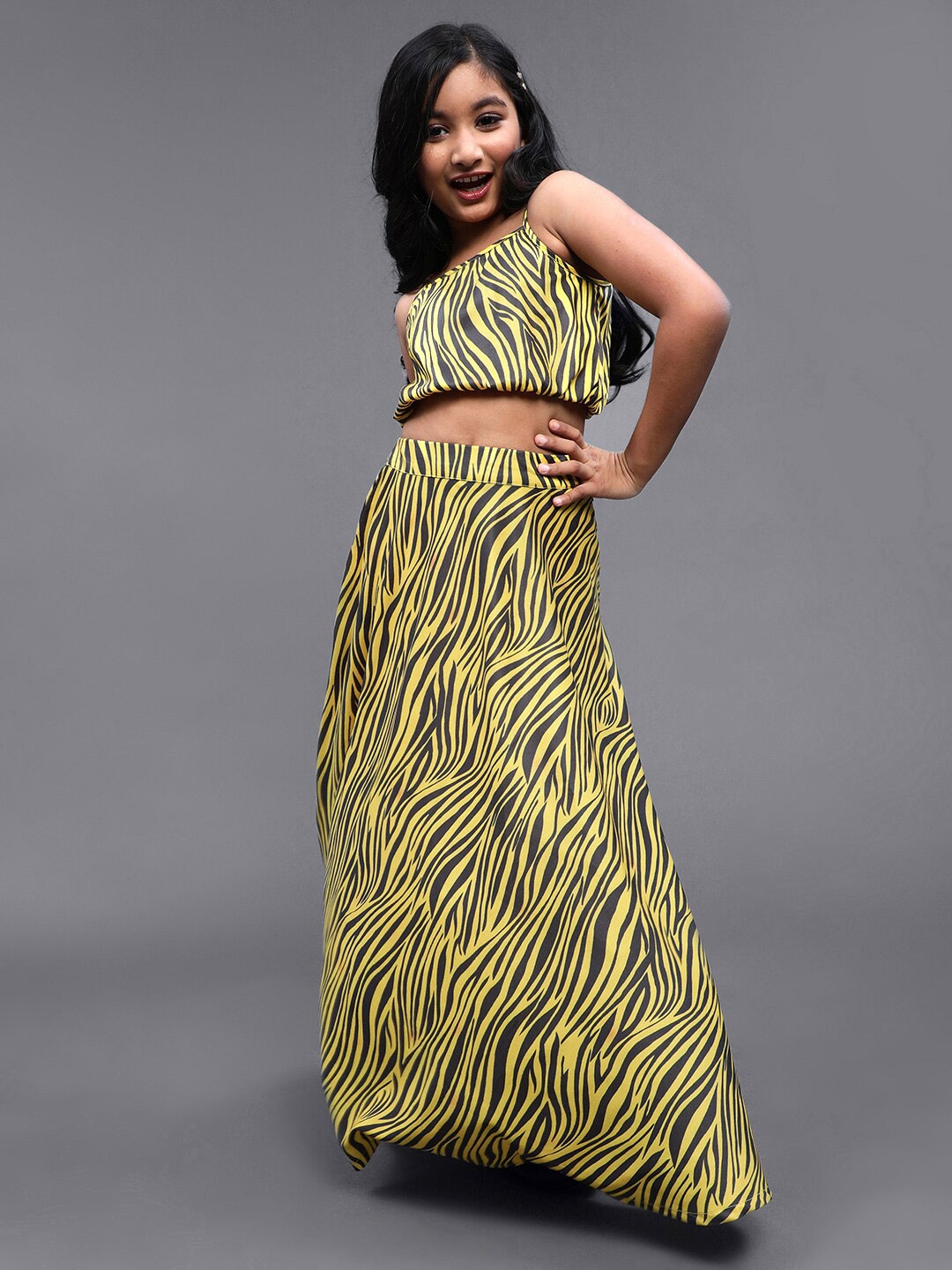 

Aks Kids Girls Animal Printed Ready To Wear Lehenga & Choli, Yellow
