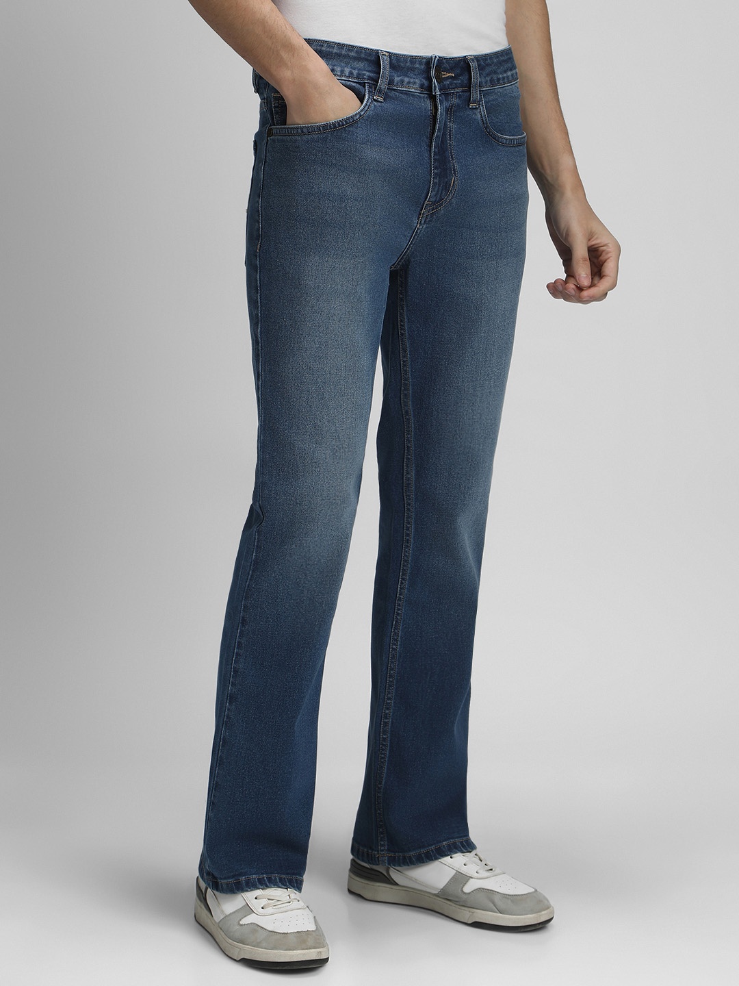 

Dennis Lingo Men Low Distress Light Fade Bootcut Jeans, Blue