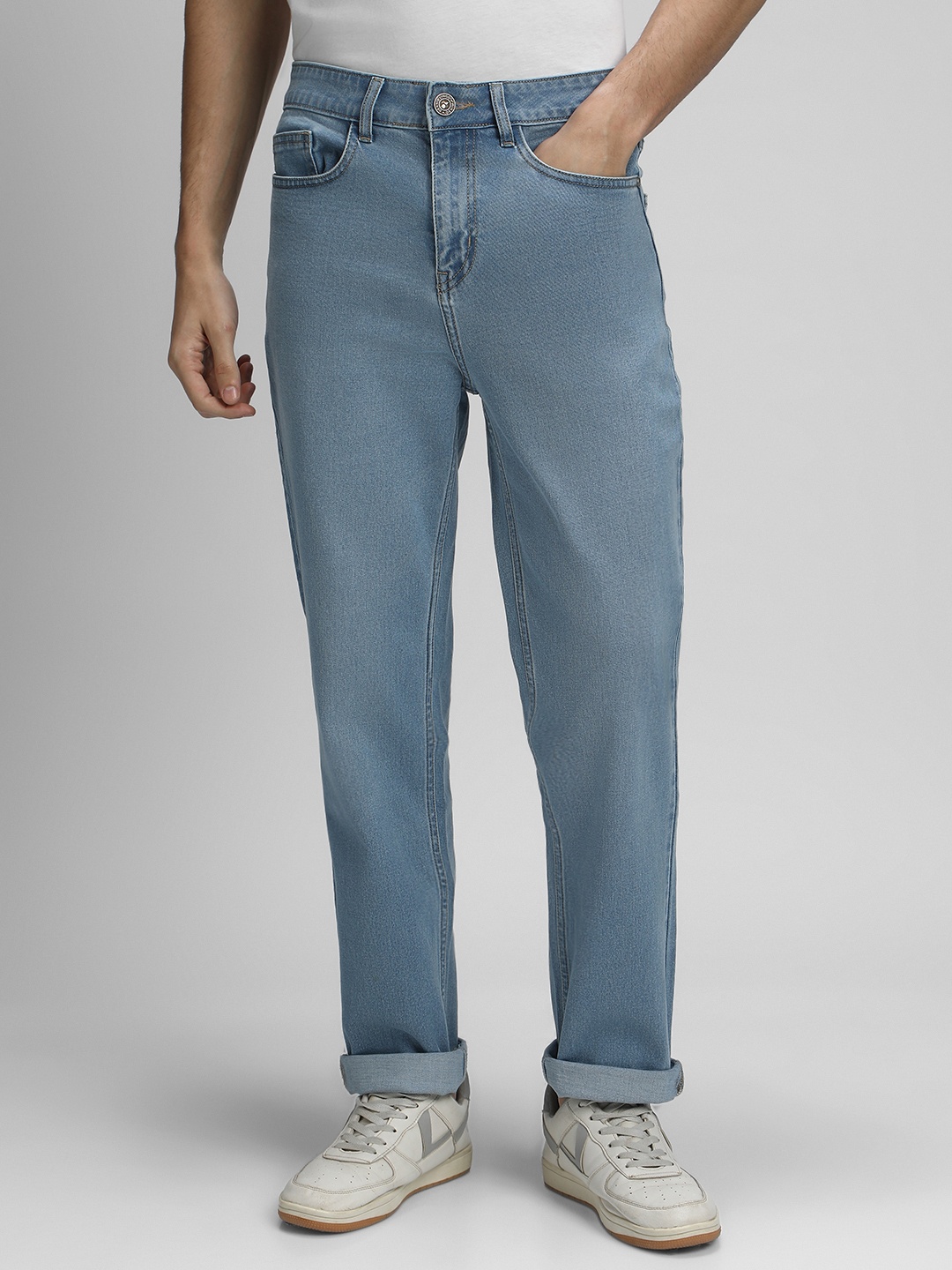 

Dennis Lingo Men Straight Fit Mid-Rise Clean Look Stretchable Jeans, Blue