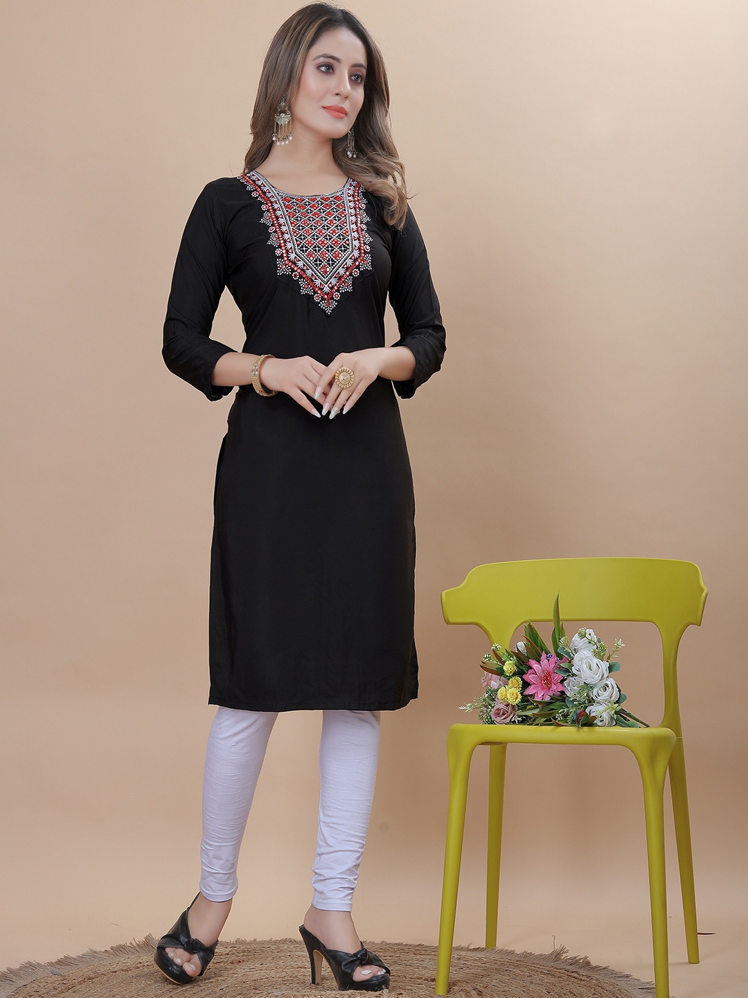 

KALINI Floral Yoke Design Thread Work Straight Kurta, Black