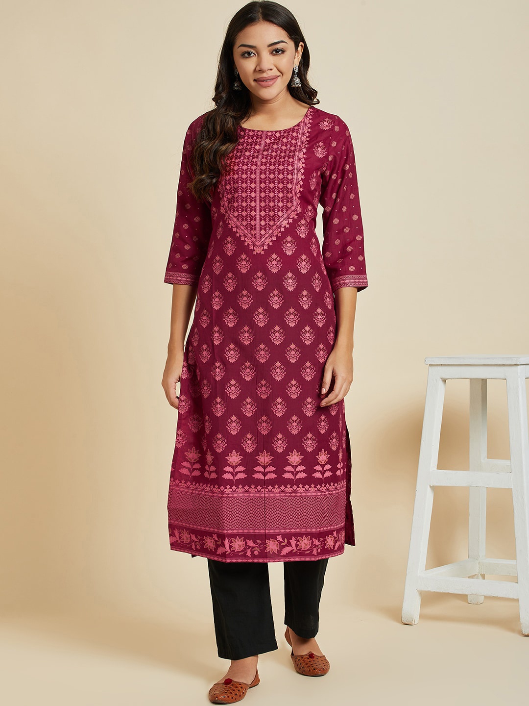 

Sangria Floral Printed Yoke Design Straight Kurta, Maroon