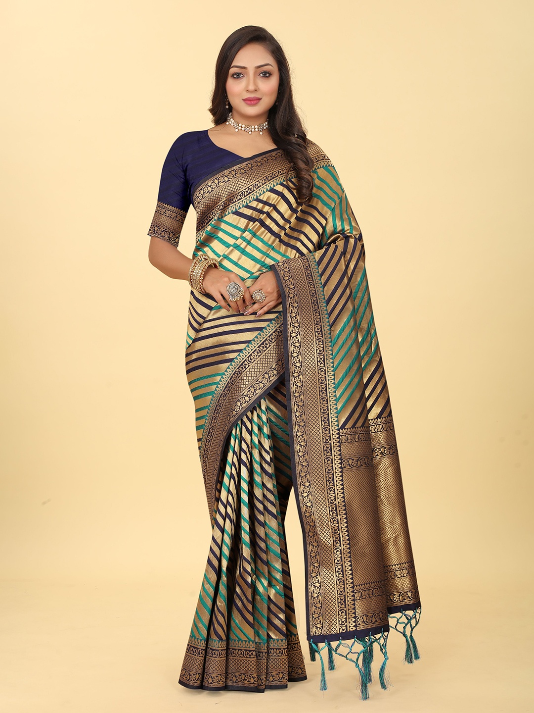 

Kiwie Striped Zari Silk Blend Banarasi Saree, Teal