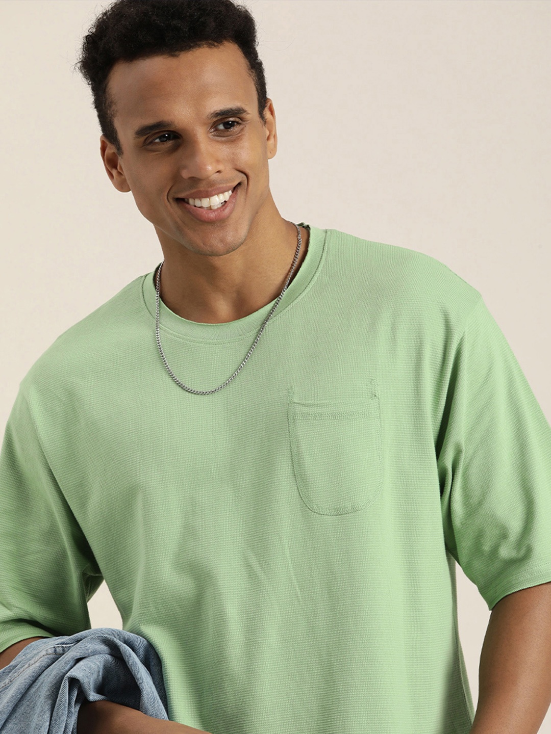 

DILLINGER Men Honeycomb Structure Oversized Pocket T-shirt, Green