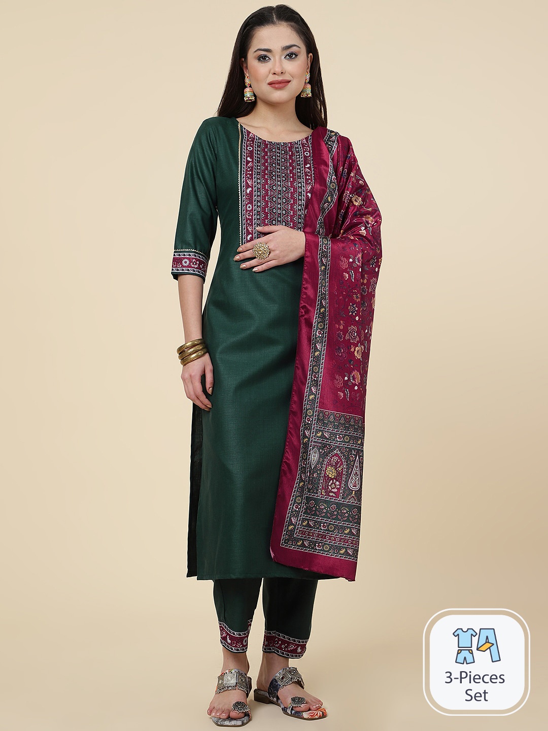 

CLEMIRA Ethnic Motifs Printed Gotta Patti Straight Kurta & Trousers With Dupatta, Green