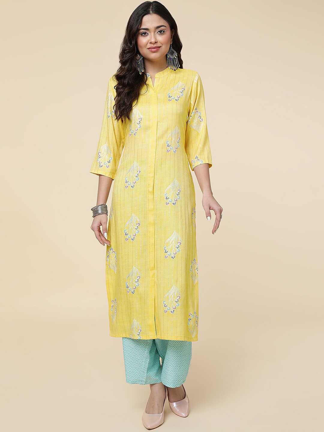 

CLEMIRA Floral Printed Kurta With Palazzos, Yellow