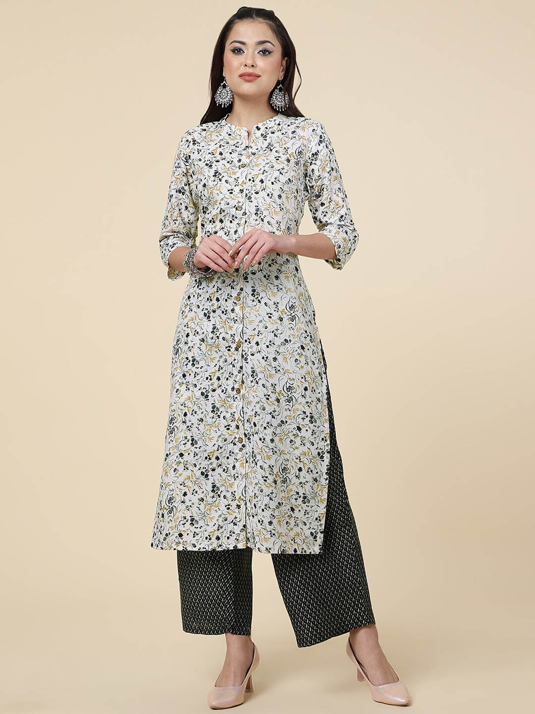 

CLEMIRA Floral Printed Regular Kurta with Salwar & Dupatta, Black