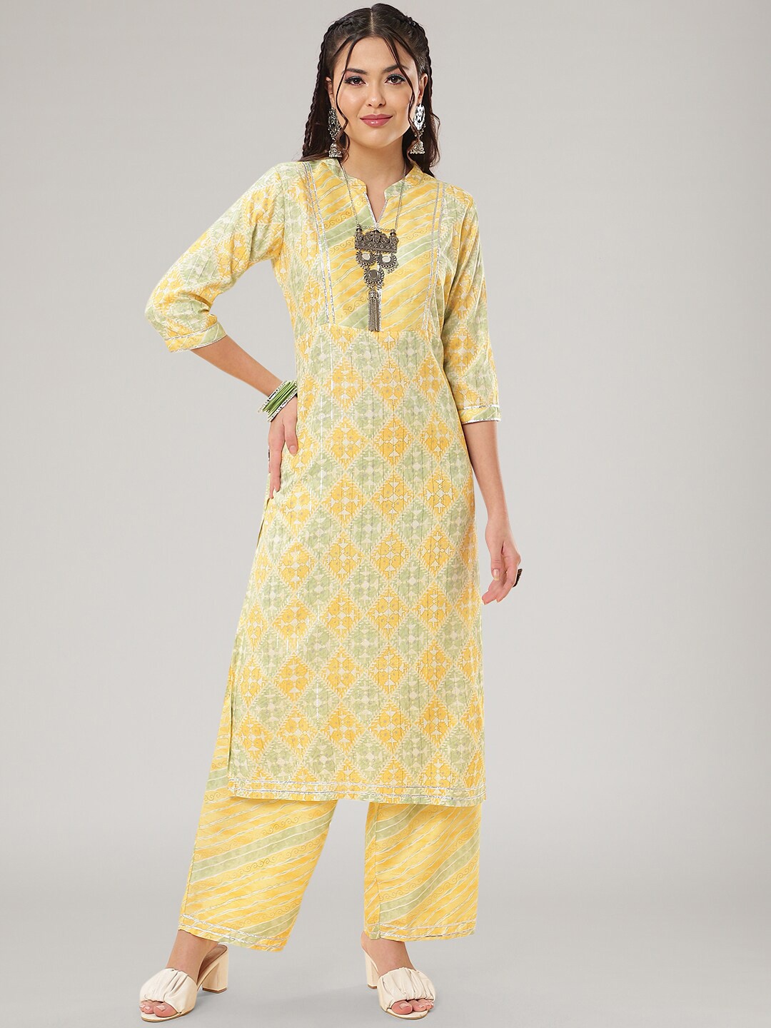 

CLEMIRA Ethnic Motifs Printed Gotta Patti Kurta with Salwar, Yellow