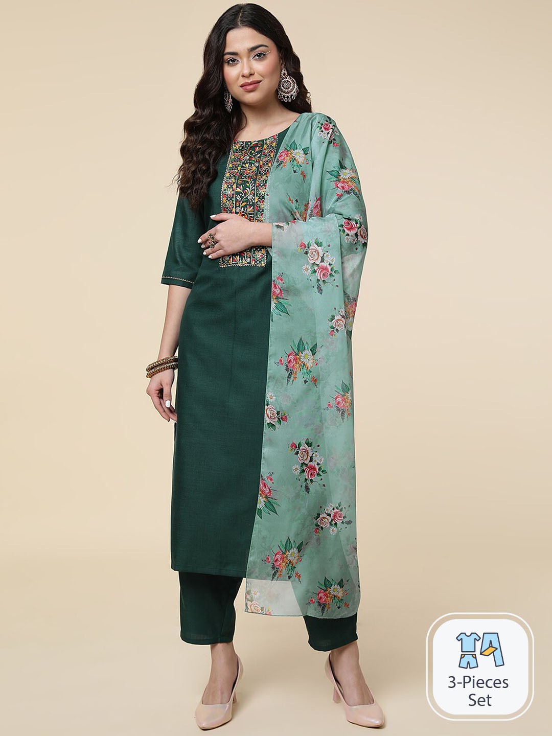 

CLEMIRA Ethnic Motifs Yoke Design Regular Gotta Patti Kurta with Trousers & Dupatta, Green