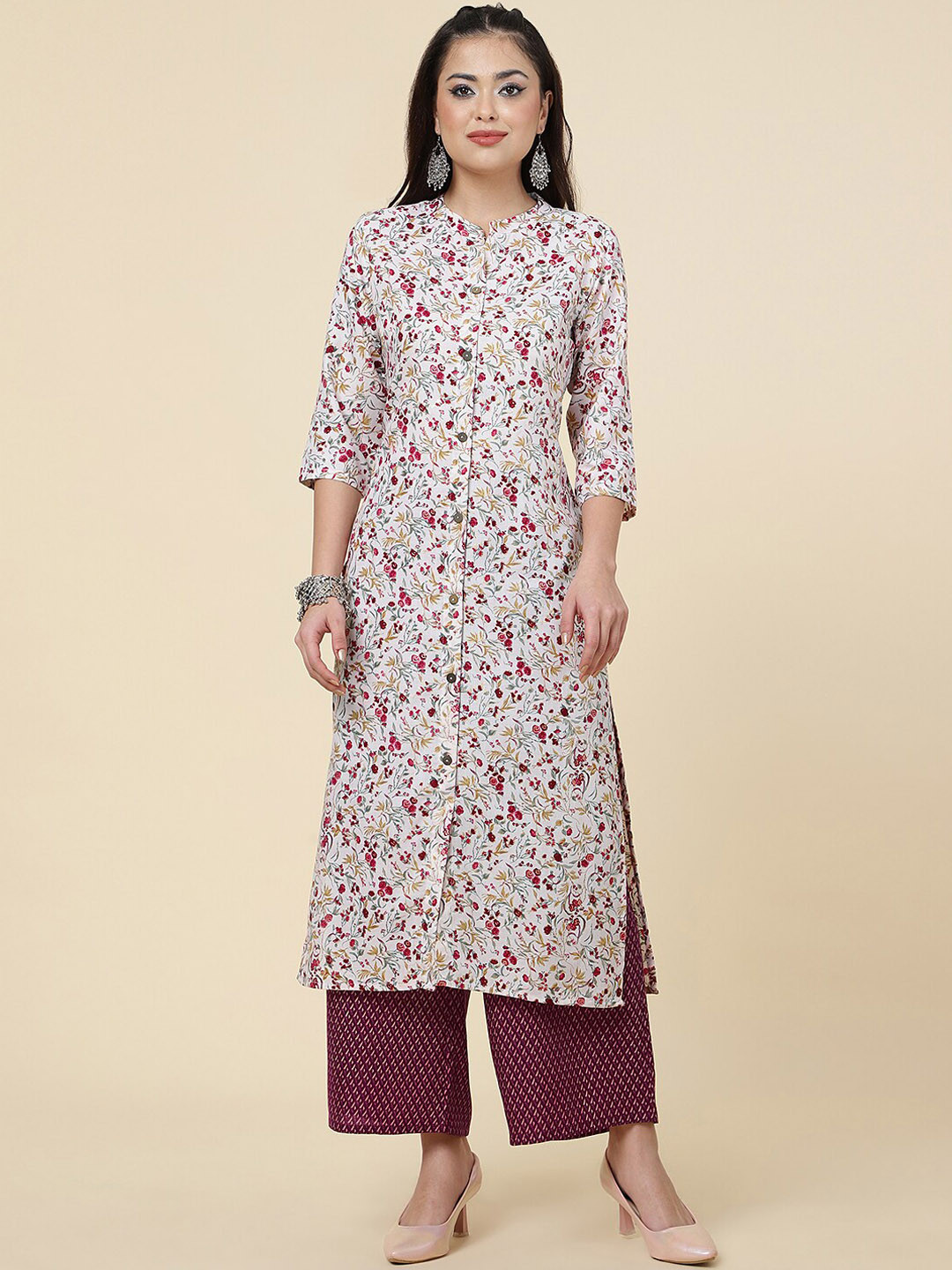 

CLEMIRA Floral Printed Mandarin Collar Kurta With Pyjamas, Maroon