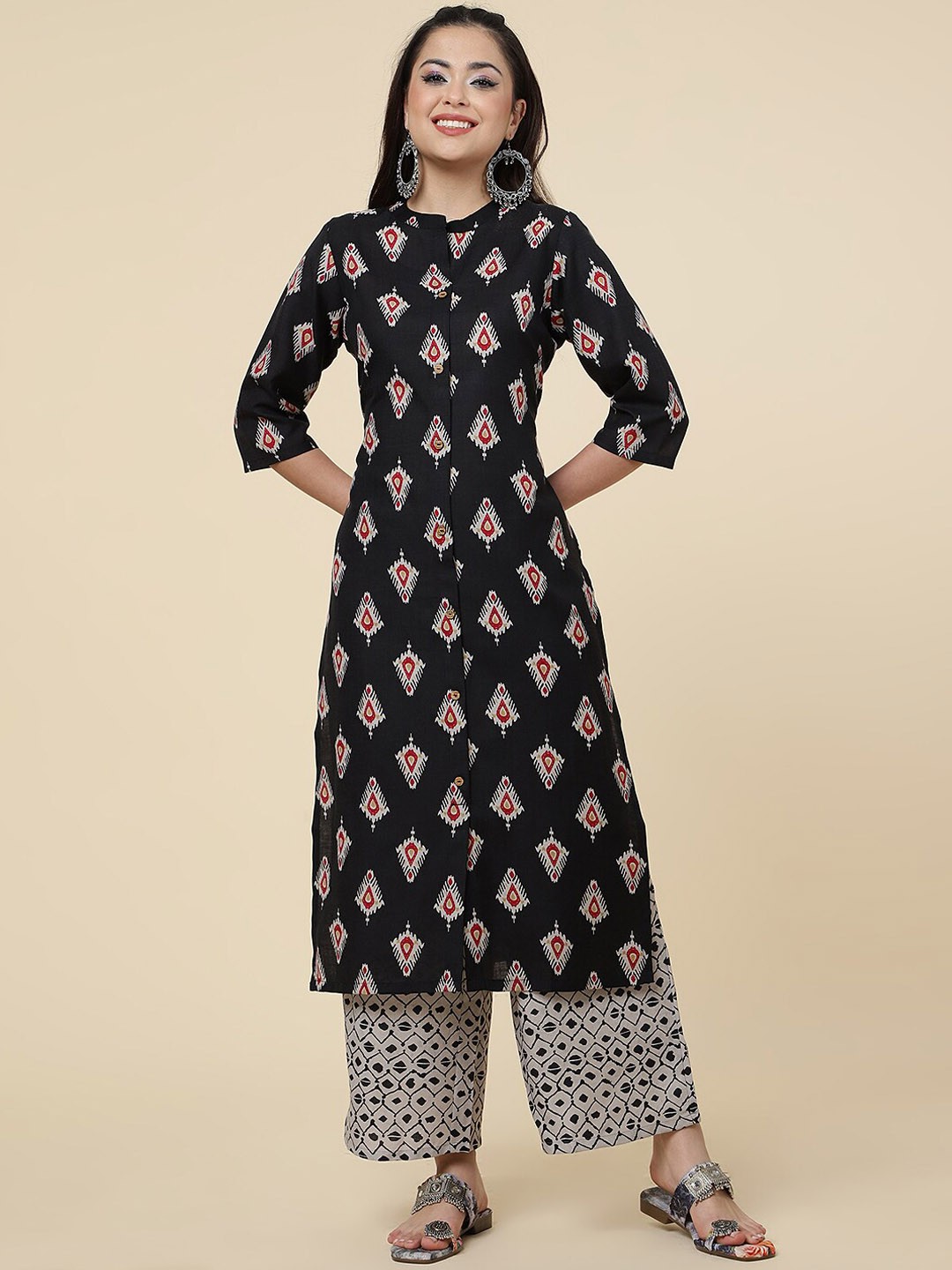 

CLEMIRA Ethnic Motifs Printed Mandarin Collar Straight Kurta & Palazzos, Grey