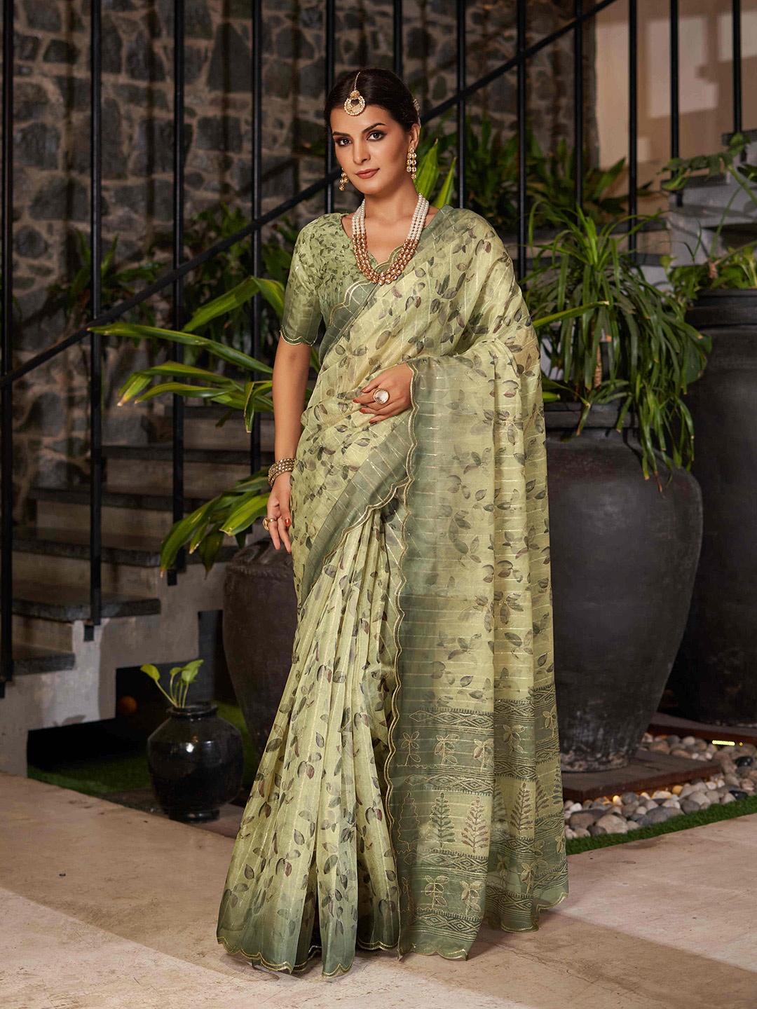 

Mitera Floral Printed Sequinned Organza Saree, Green