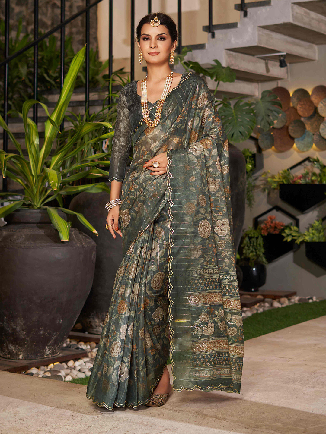 

Mitera Floral Printed Sequinned Organza Saree, Green