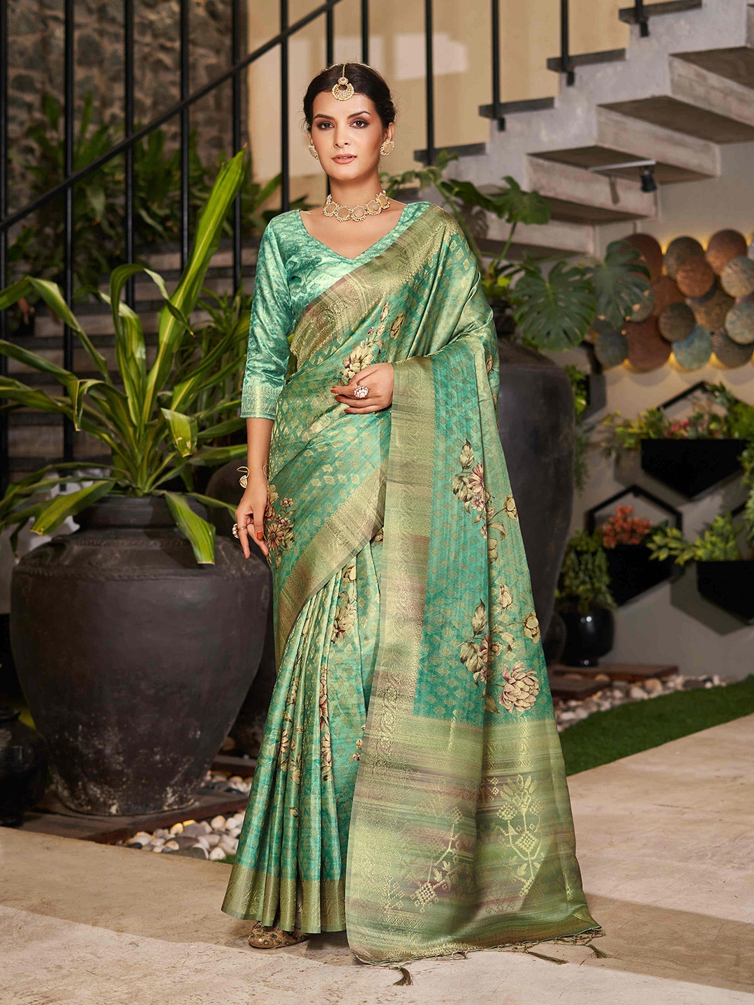 

Mitera Floral Woven Design Zari Satin Saree, Sea green