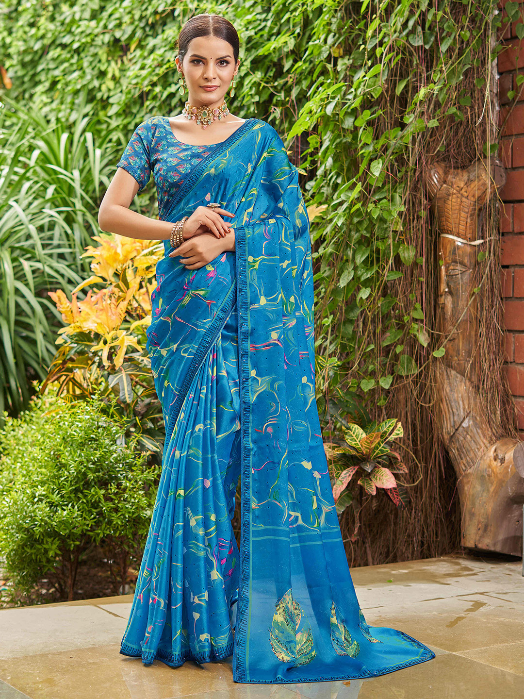 

Mitera Floral Printed Designer Saree, Blue