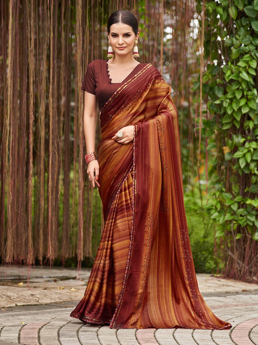 

Mitera Striped Zari Pure Chiffon Saree, Orange