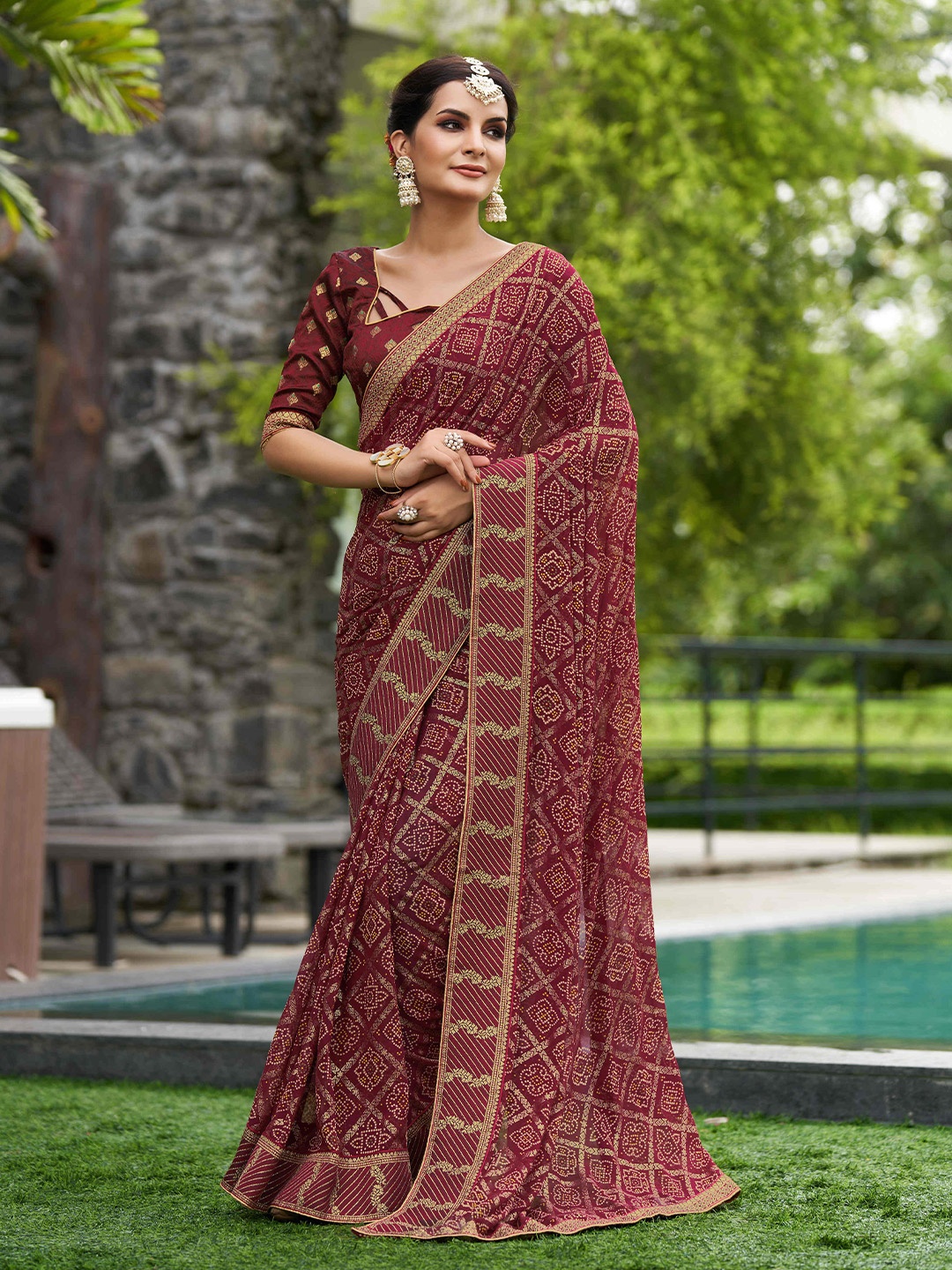 

Mitera Bandhani Printed Zari Pure Georgette Saree, Magenta