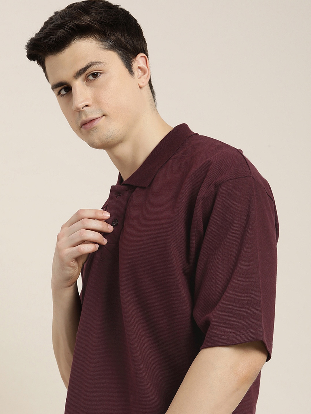 

DILLINGER Men Solid Honeycomb Structure Oversized Cotton Polo T-Shirt, Maroon