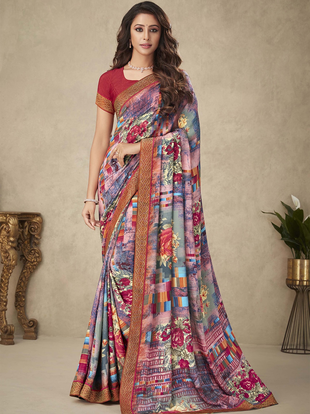 

Mitera Floral Printed Poly Crepe Saree, Red