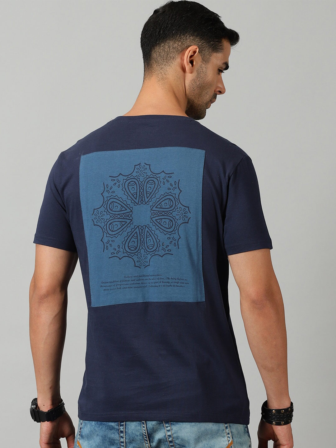 

THE HOLLANDER Graphic Printed Regular Fit Cotton T-shirt, Navy blue