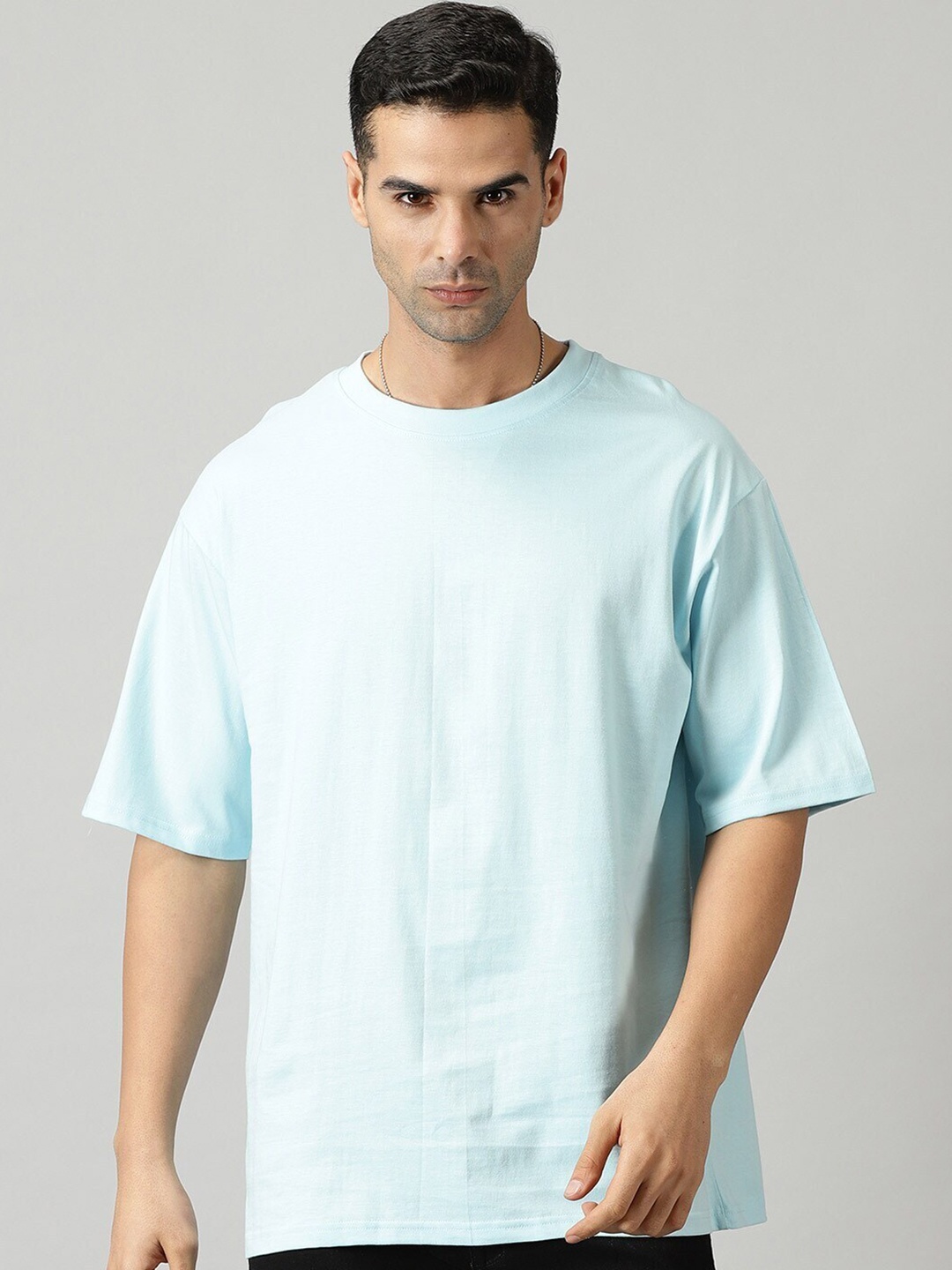 

THE HOLLANDER Solid Cotton Drop-Shoulder Sleeves Oversized Fit T-shirt, Blue