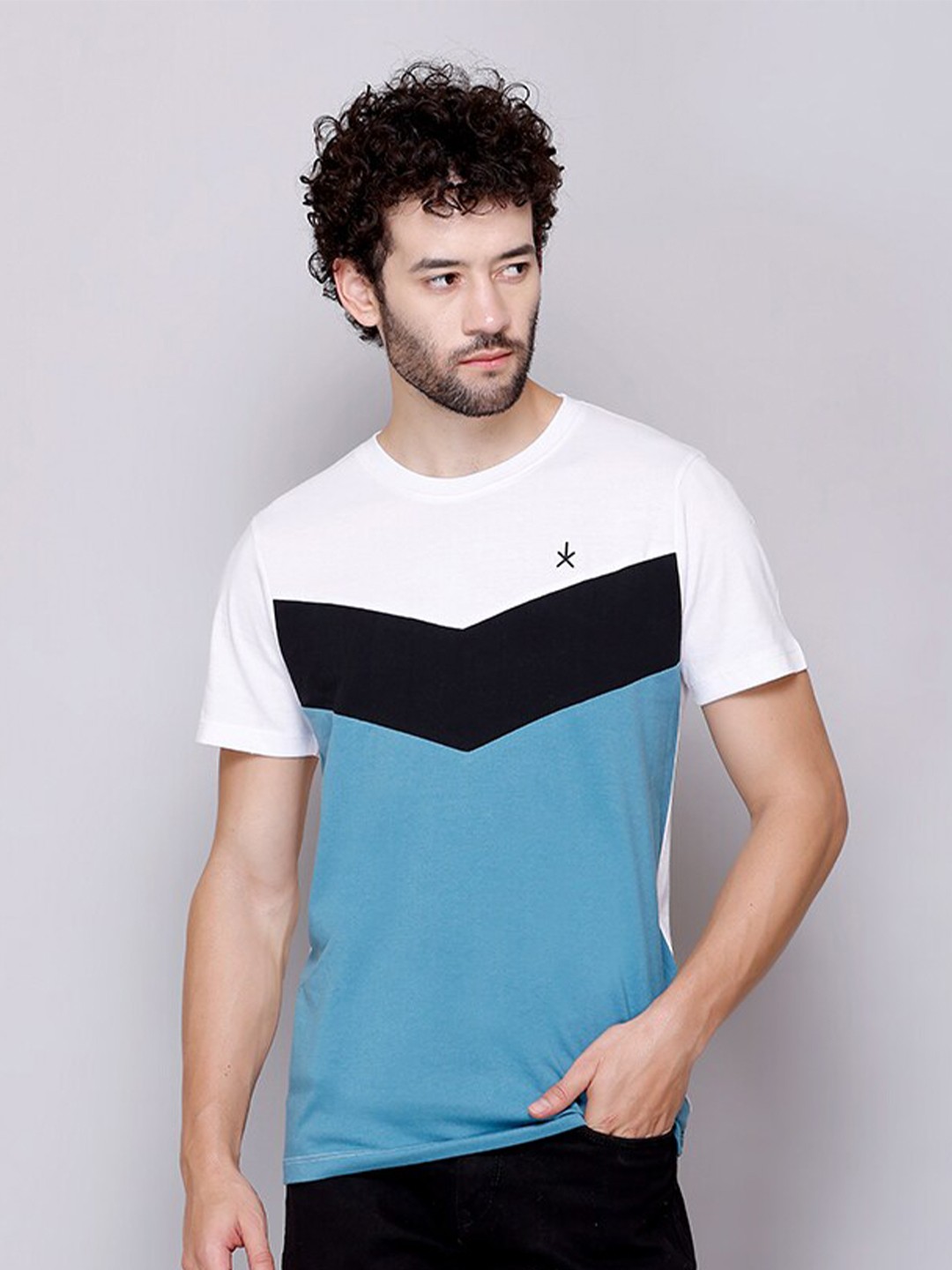 

Roadster Round Neck Colourblocked Cotton T-Shirt, Blue