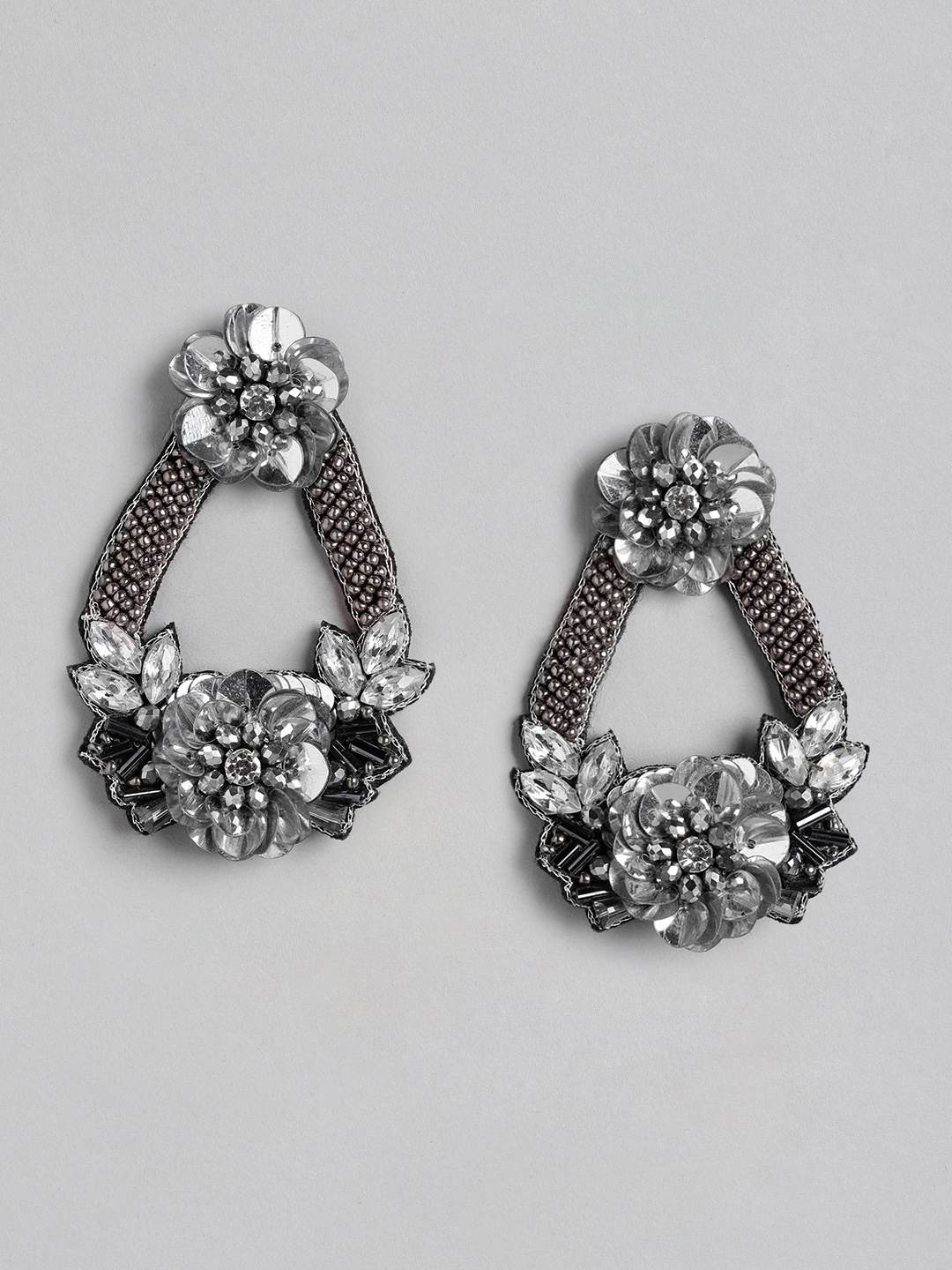 

Blueberry Silver-Plated Beaded Contemporary Drop Earrings