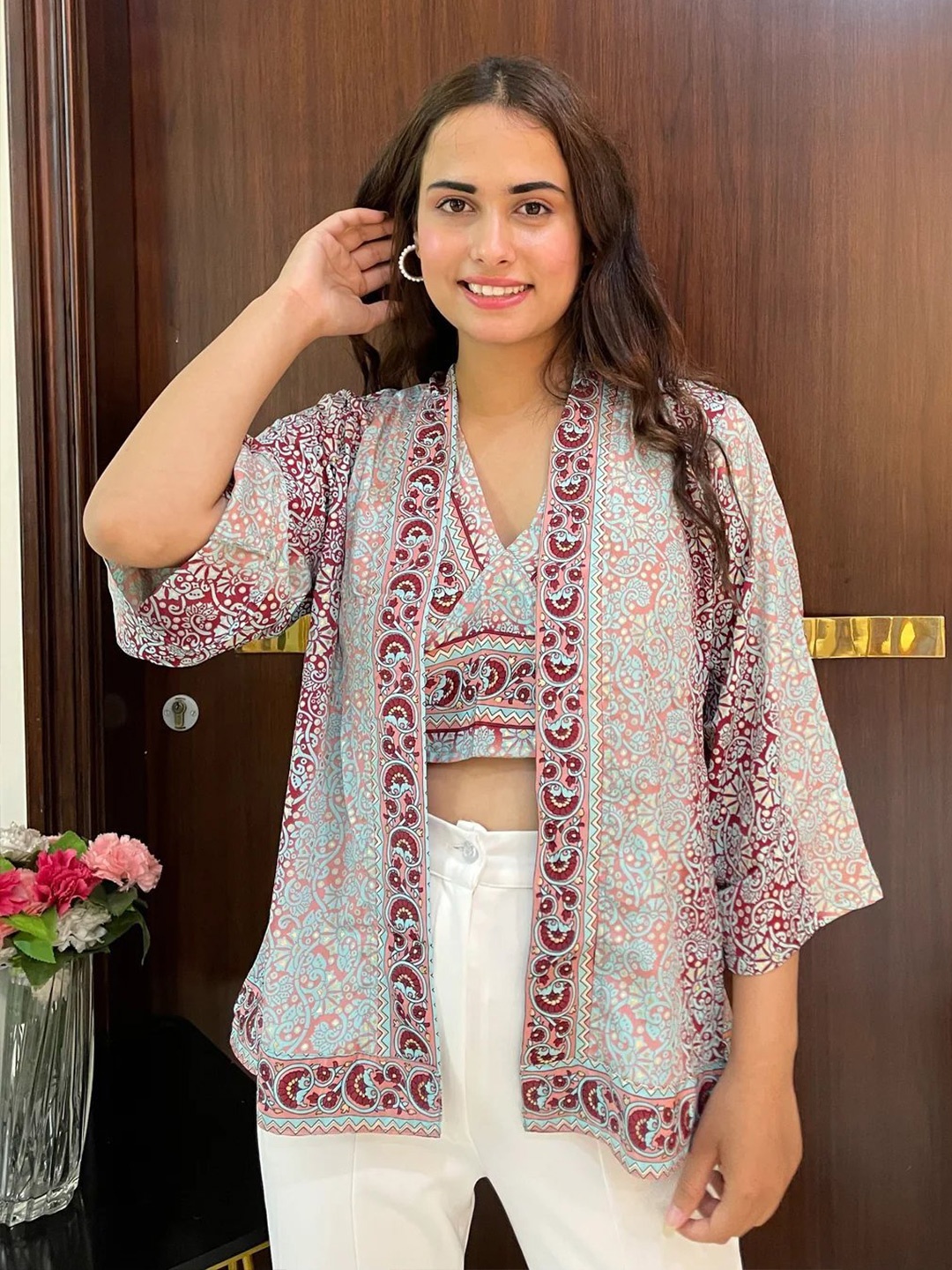 

smisingbee Ethnic Motifs Print Halter Neck Bohemian Crop Top with Shrug, Blue