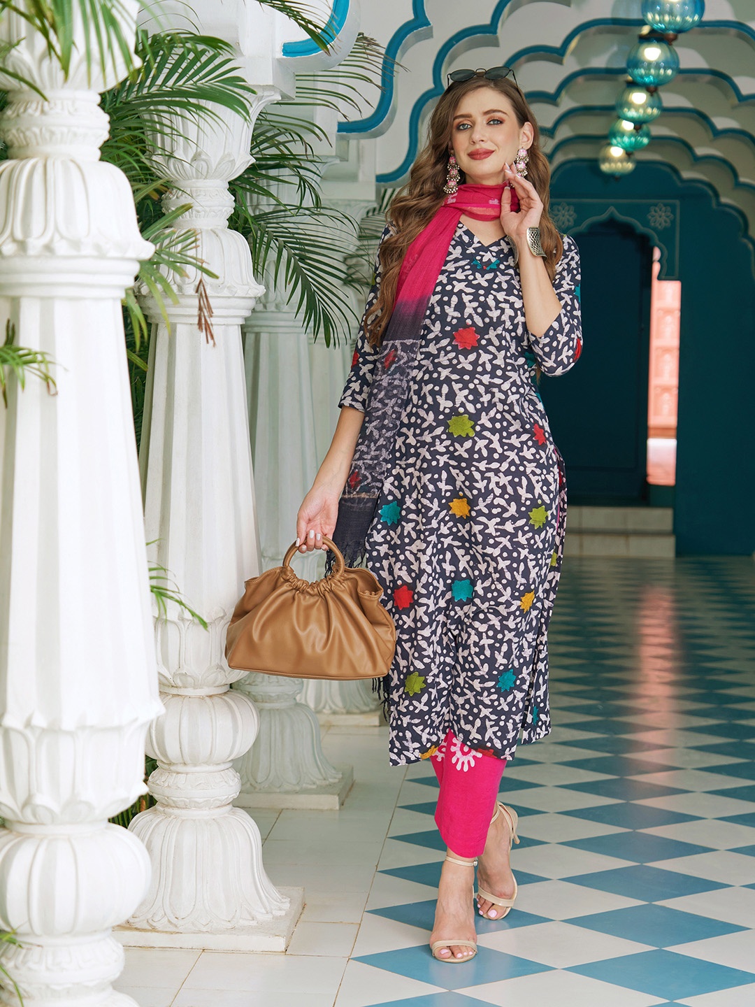 

KALINI Ethnic Motifs Printed Kurta With Trousers & Dupatta, Pink