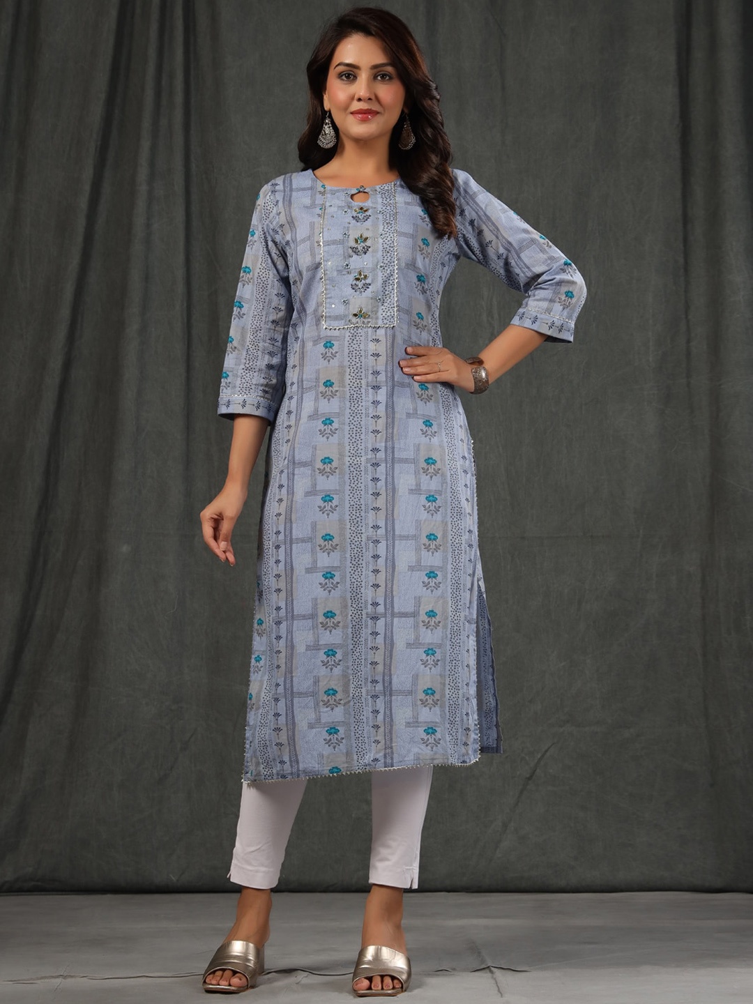 

Readiprint Fashions Floral Printed Beads & Stones Cotton Straight Kurta, Blue