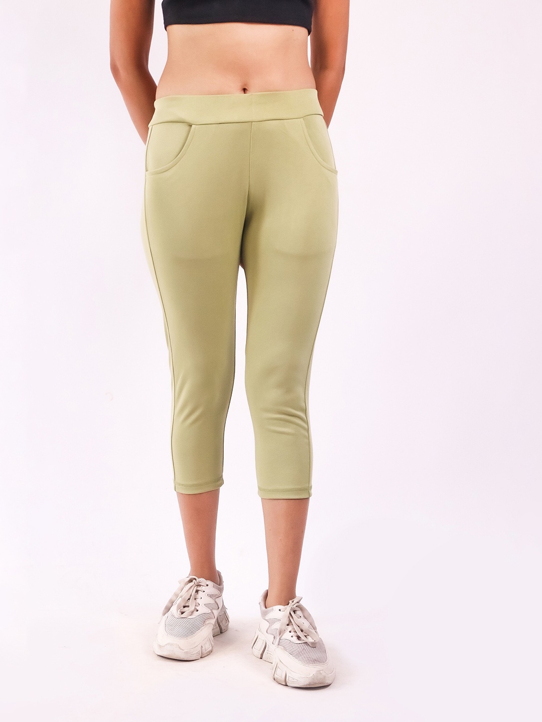 

Fasha Women Skinny Fit Sports Capris, Lime green