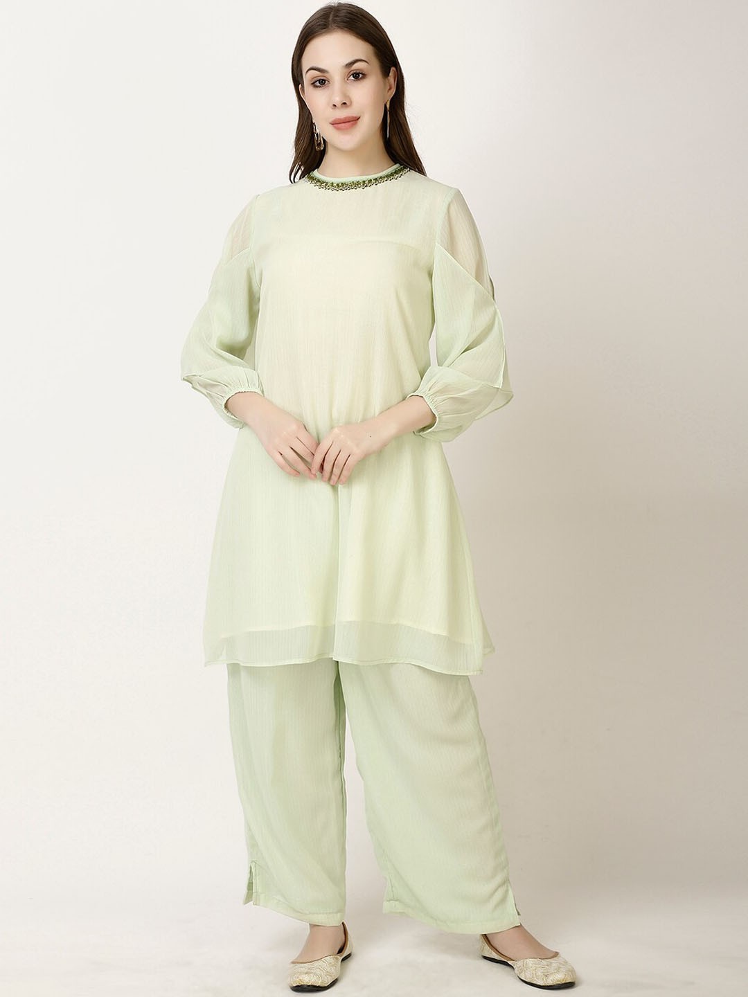 

FFU Round Neck Straight Puff Sleeve A-Line Kurta With Palazzos, Green